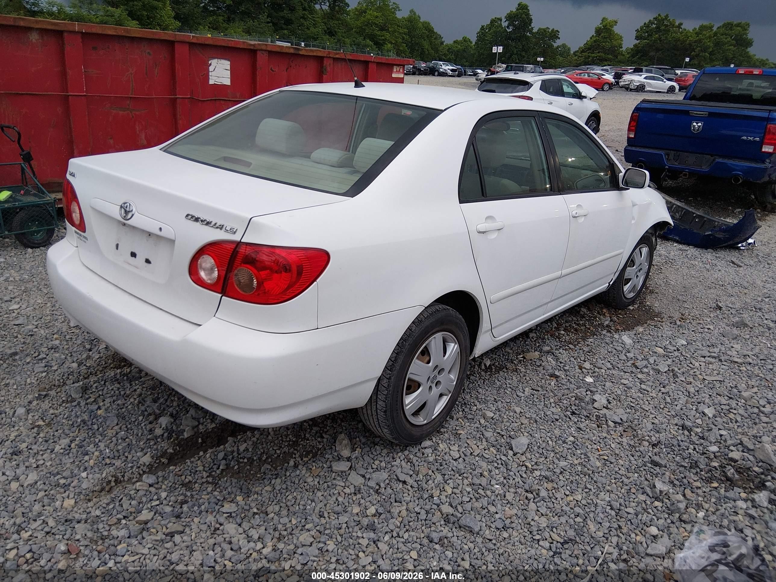 2005 Toyota Corolla Le White vin: 2T1BR32E05C368703