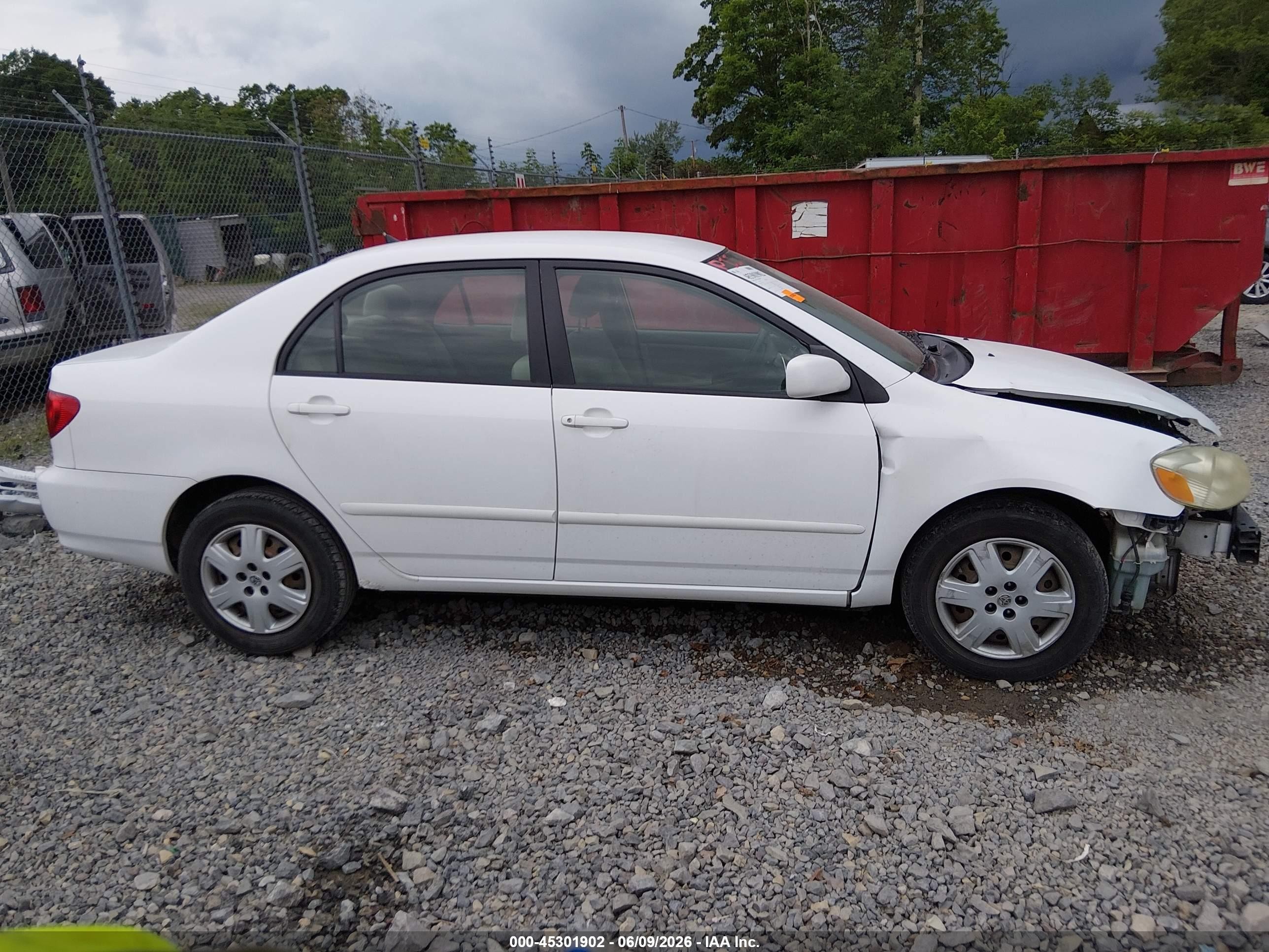 2005 Toyota Corolla Le White vin: 2T1BR32E05C368703