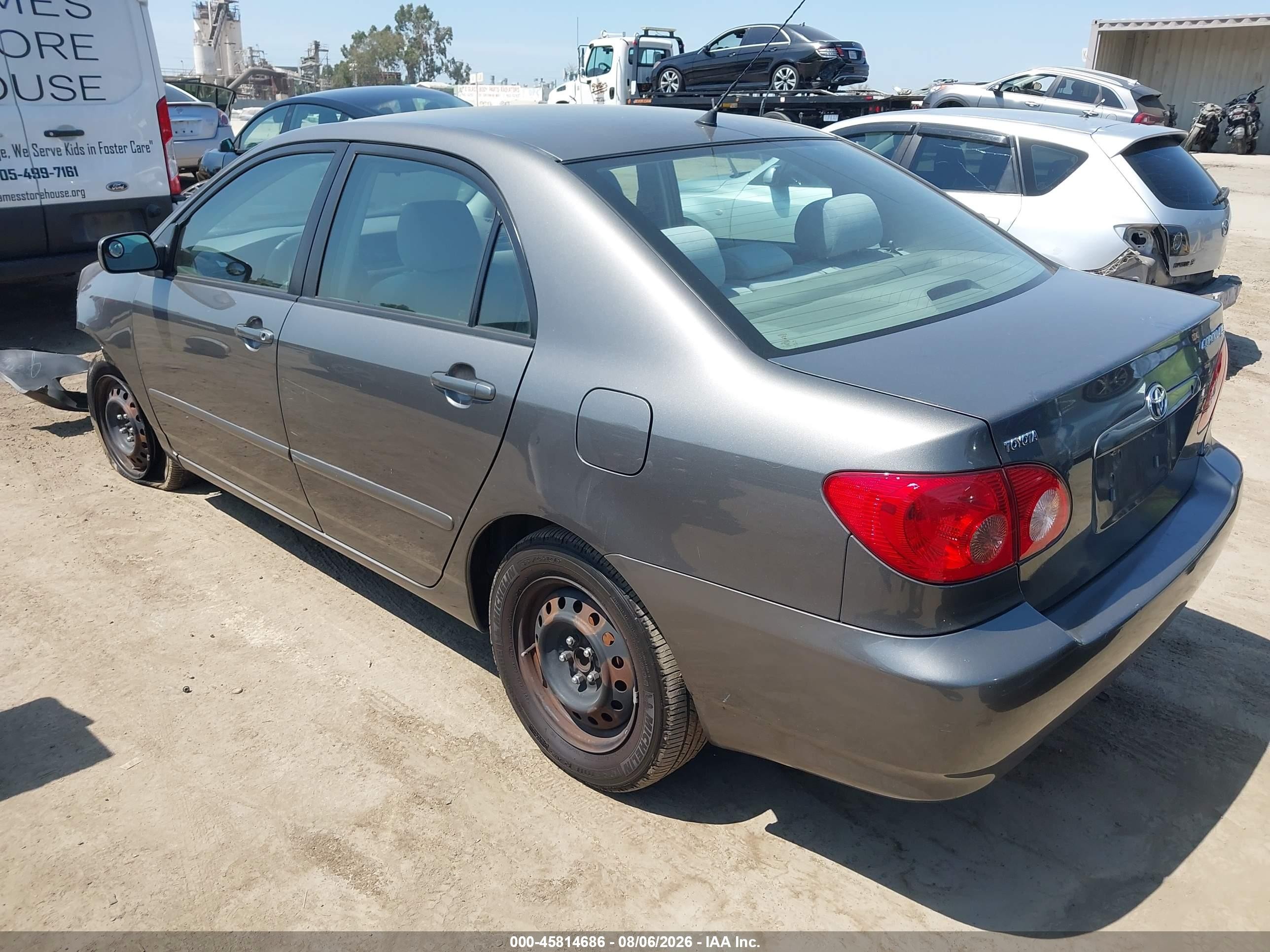 2005 Toyota Corolla Le Gray vin: 2T1BR32E05C368782