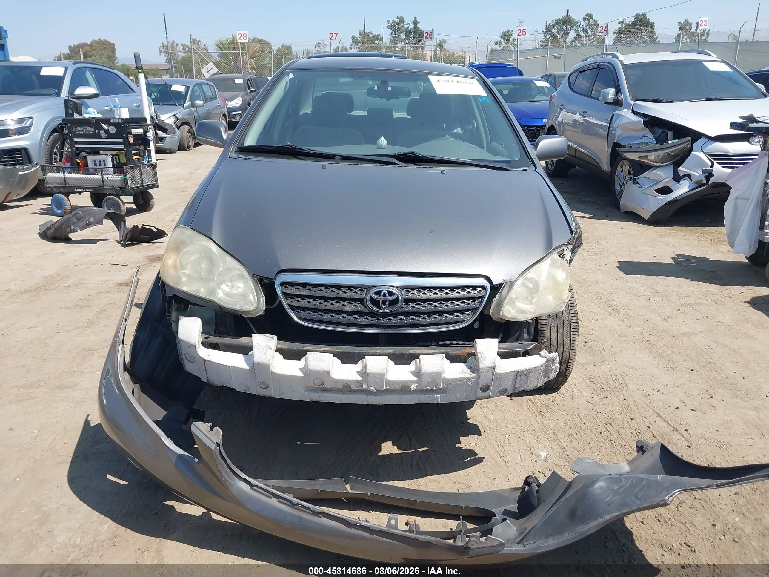 2005 Toyota Corolla Le Gray vin: 2T1BR32E05C368782