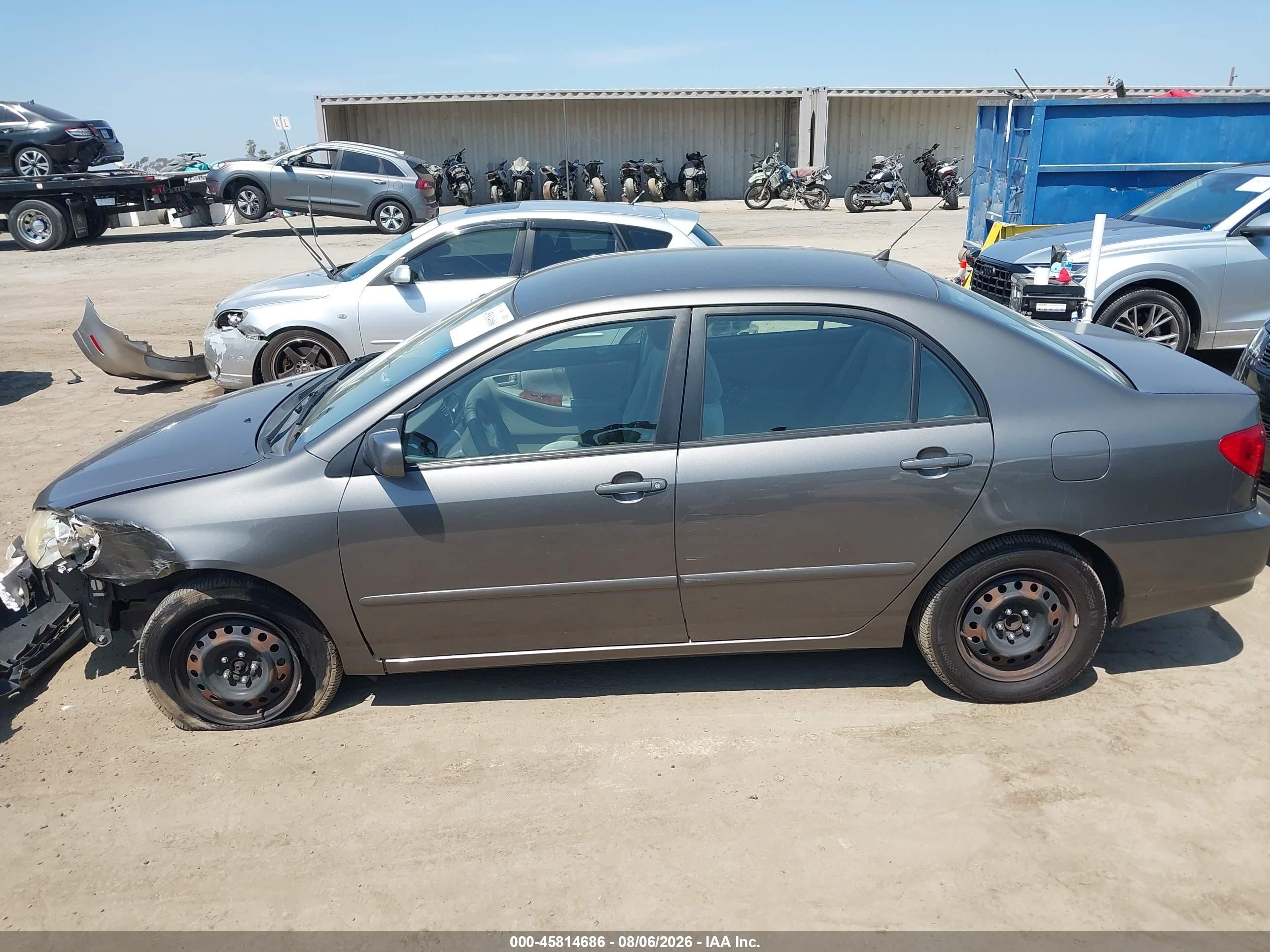 2005 Toyota Corolla Le Gray vin: 2T1BR32E05C368782