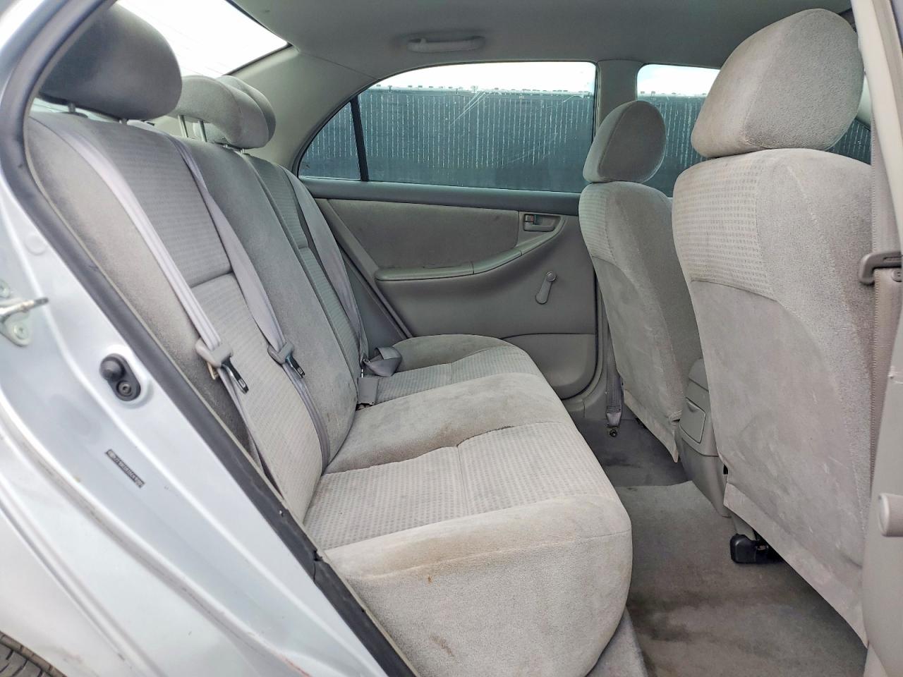 2005 Toyota Corolla Ce Silver vin: 2T1BR32E05C416989