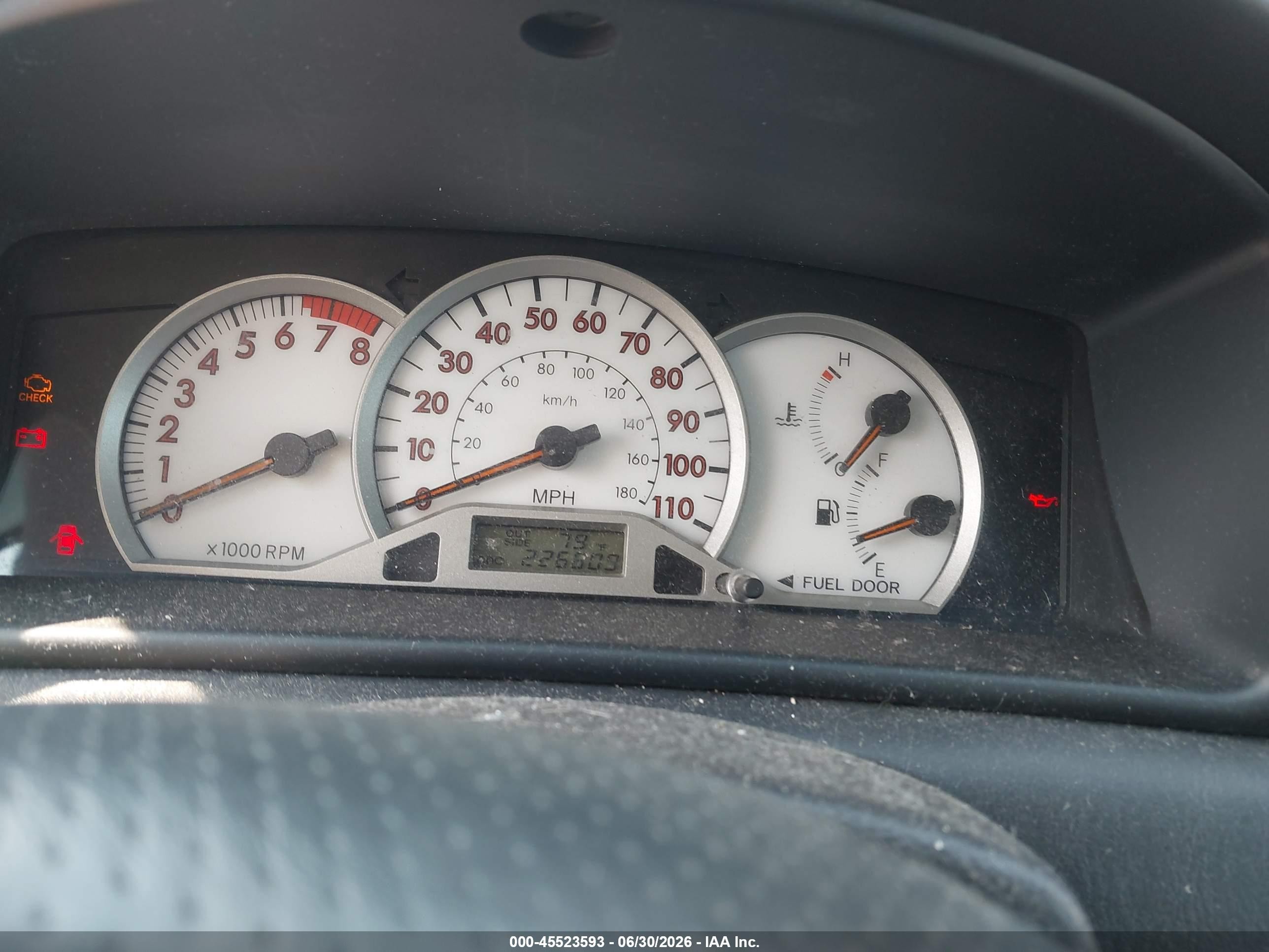 2005 Toyota Corolla S Серебряный vin: 2T1BR32E05C438572