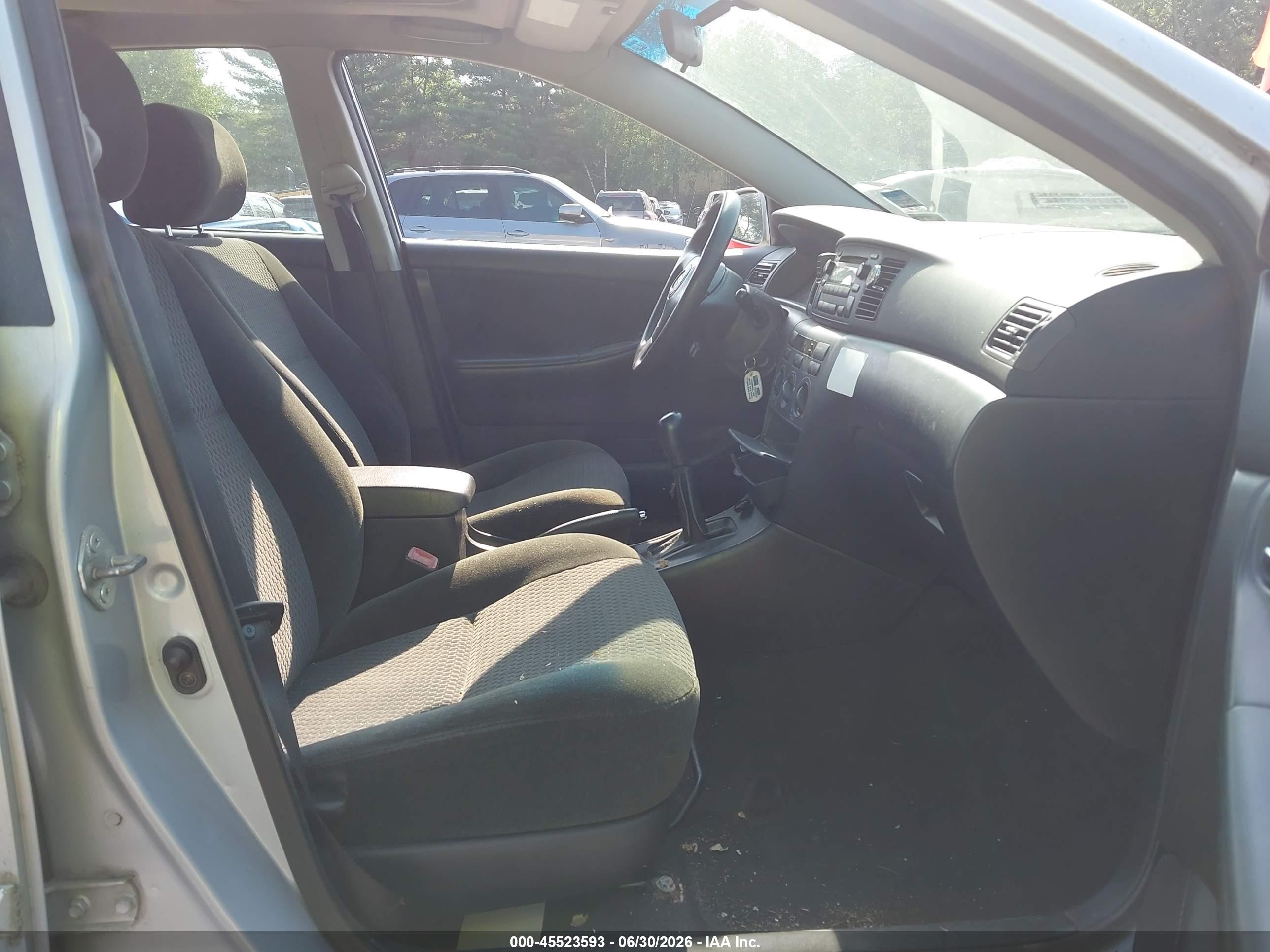 2005 Toyota Corolla S Серебряный vin: 2T1BR32E05C438572