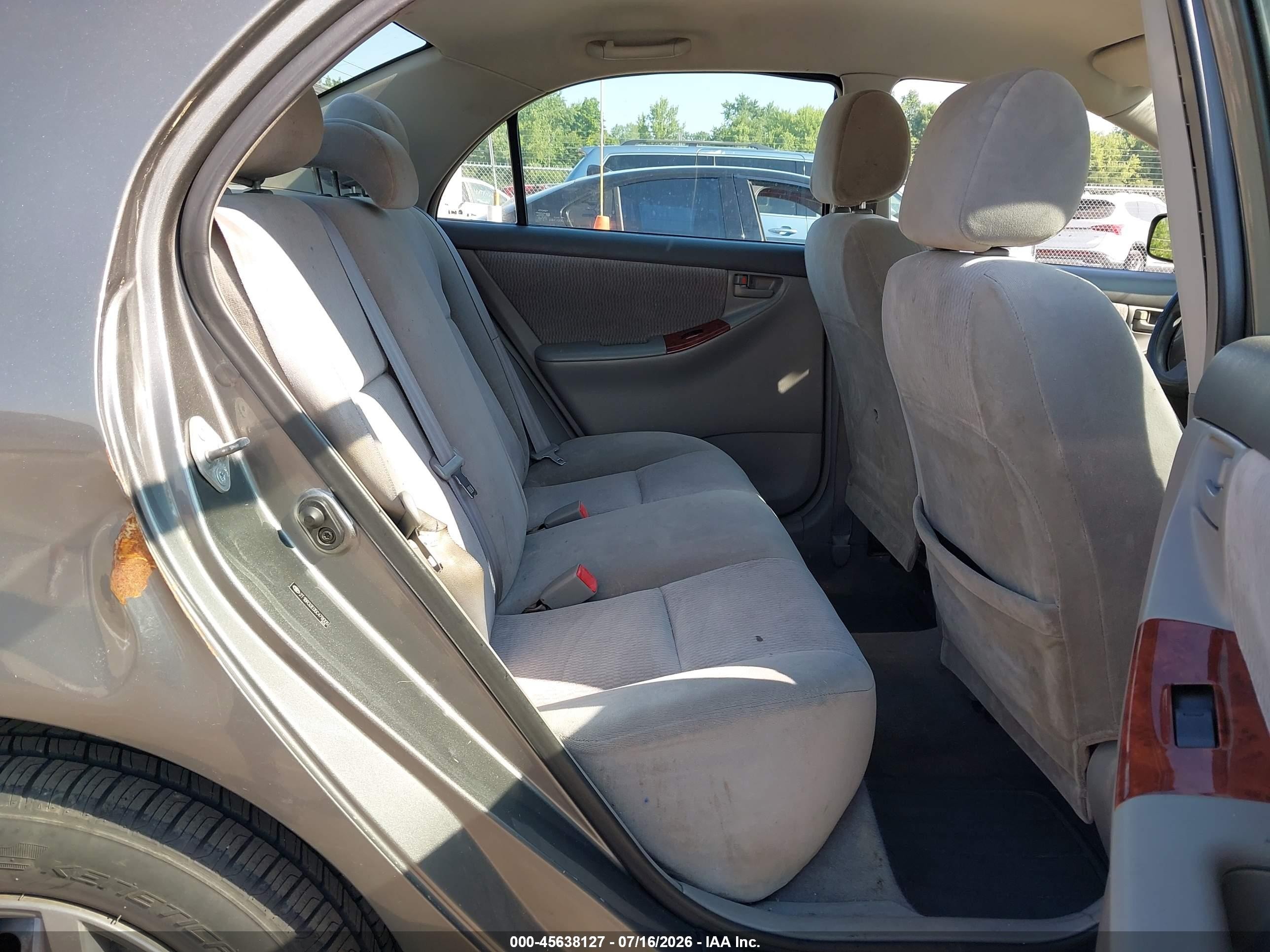 2005 Toyota Corolla Le Gray vin: 2T1BR32E05C478005