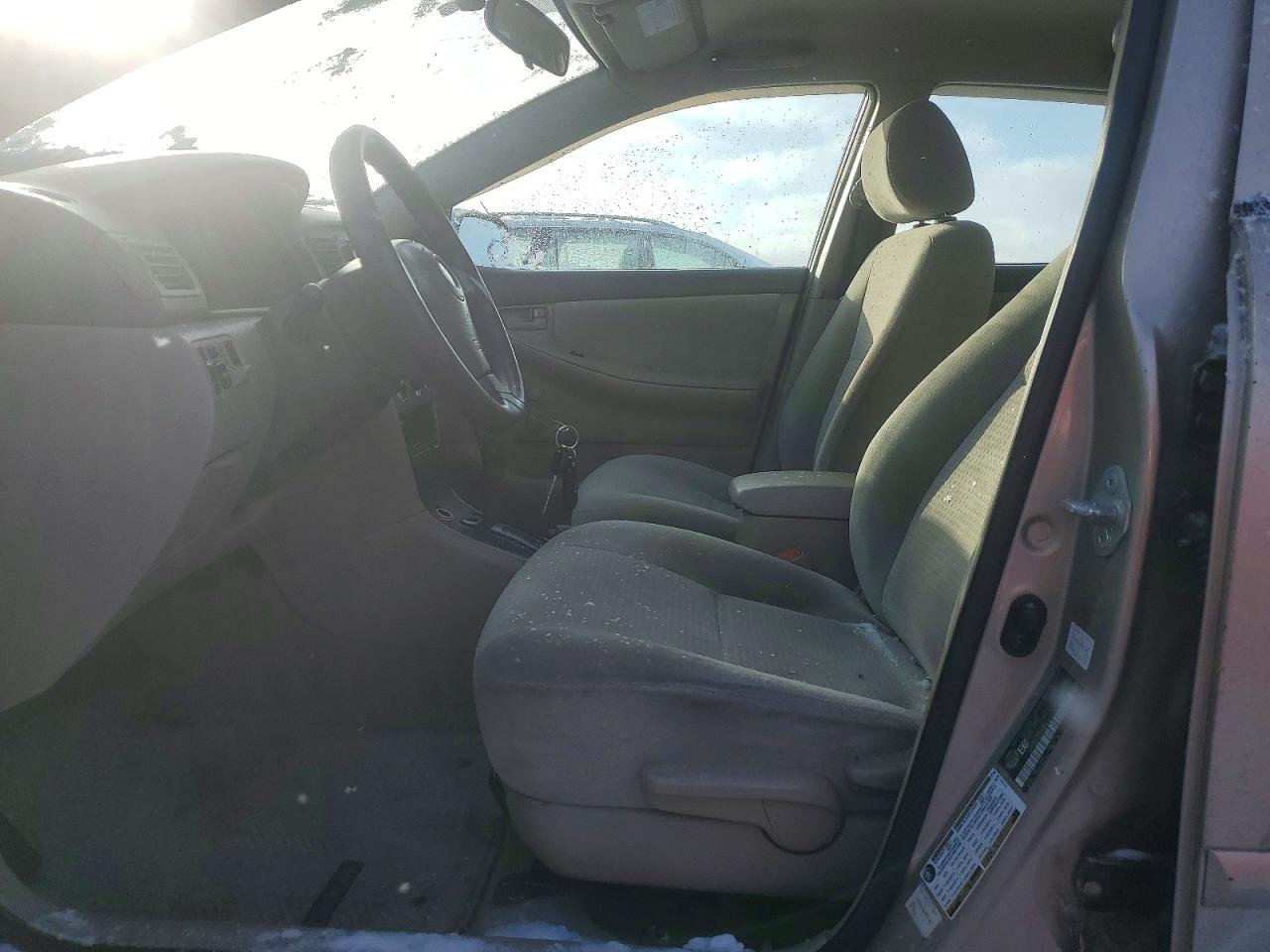 2006 Toyota Corolla Ce Cream vin: 2T1BR32E06C635212