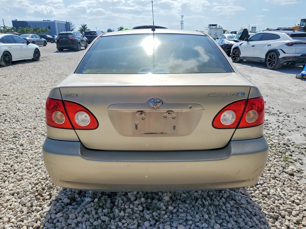 2006 Toyota Corolla Le Gold vin: 2T1BR32E06C644959