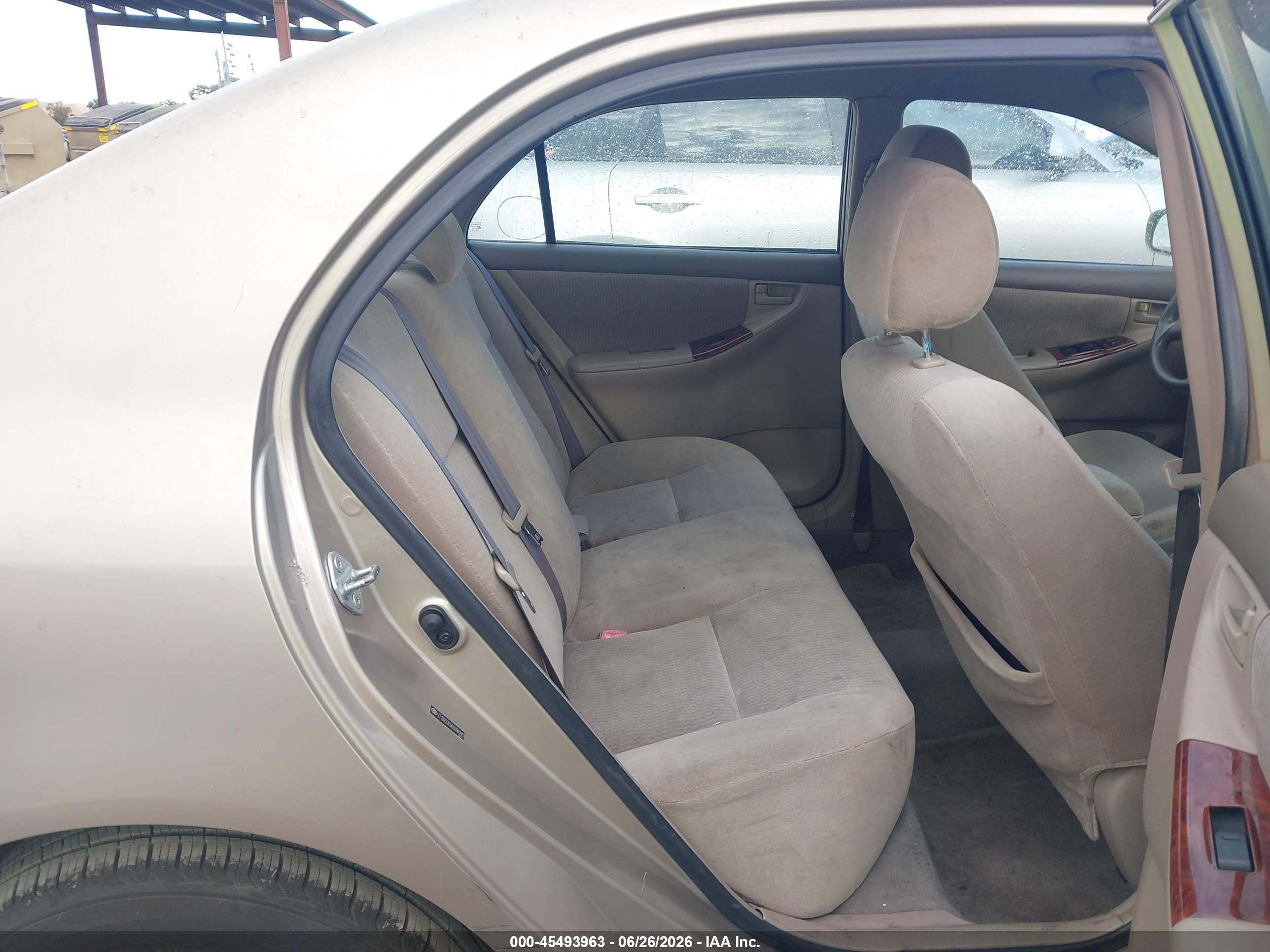 2006 Toyota Corolla Le Gold vin: 2T1BR32E06C698245