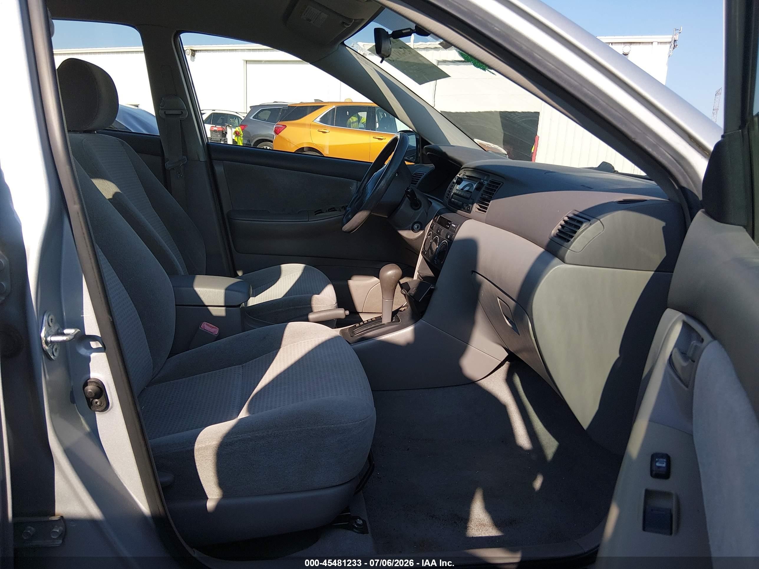 2007 Toyota Corolla Ce Silver vin: 2T1BR32E07C796256