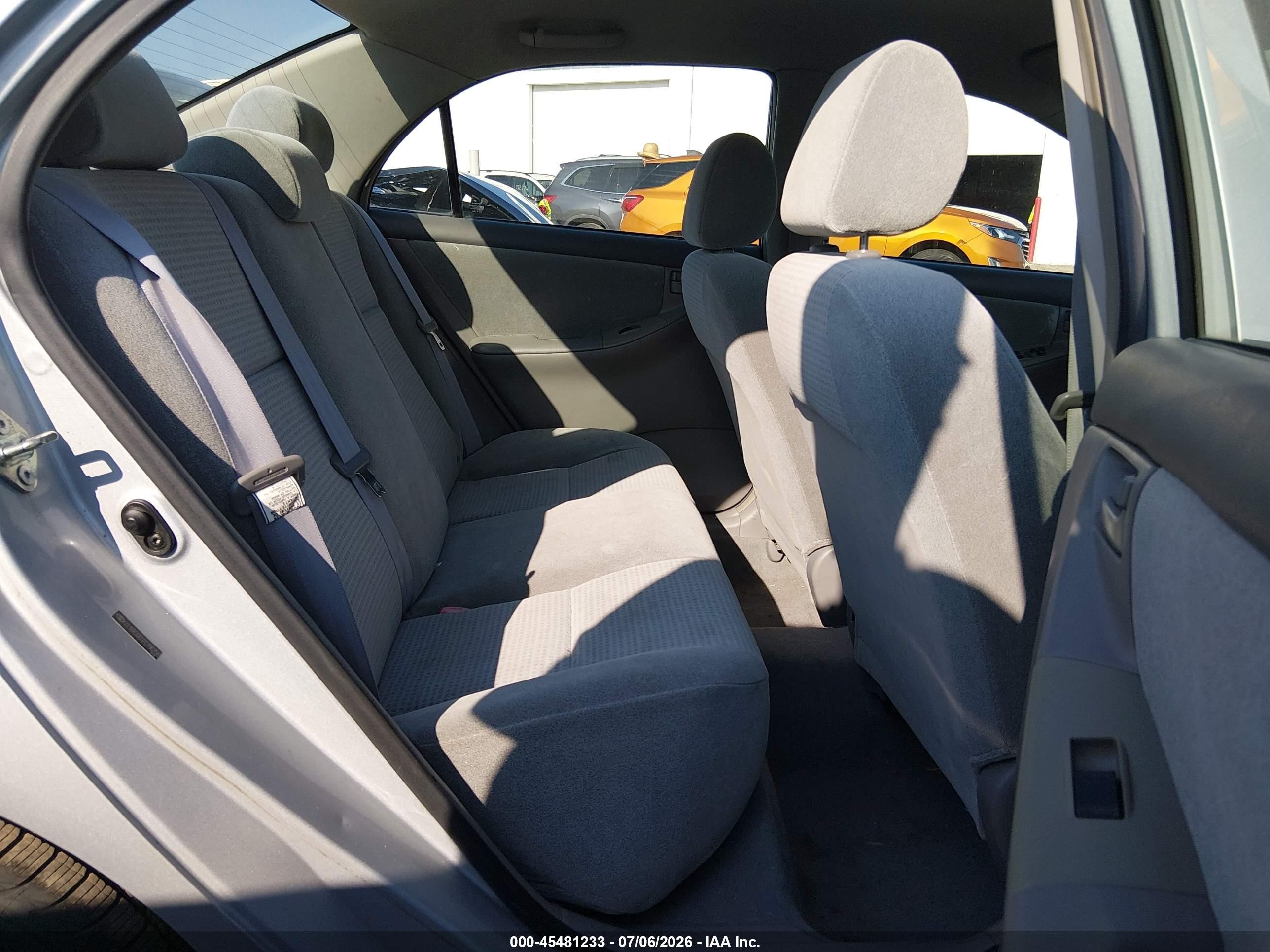 2007 Toyota Corolla Ce Silver vin: 2T1BR32E07C796256