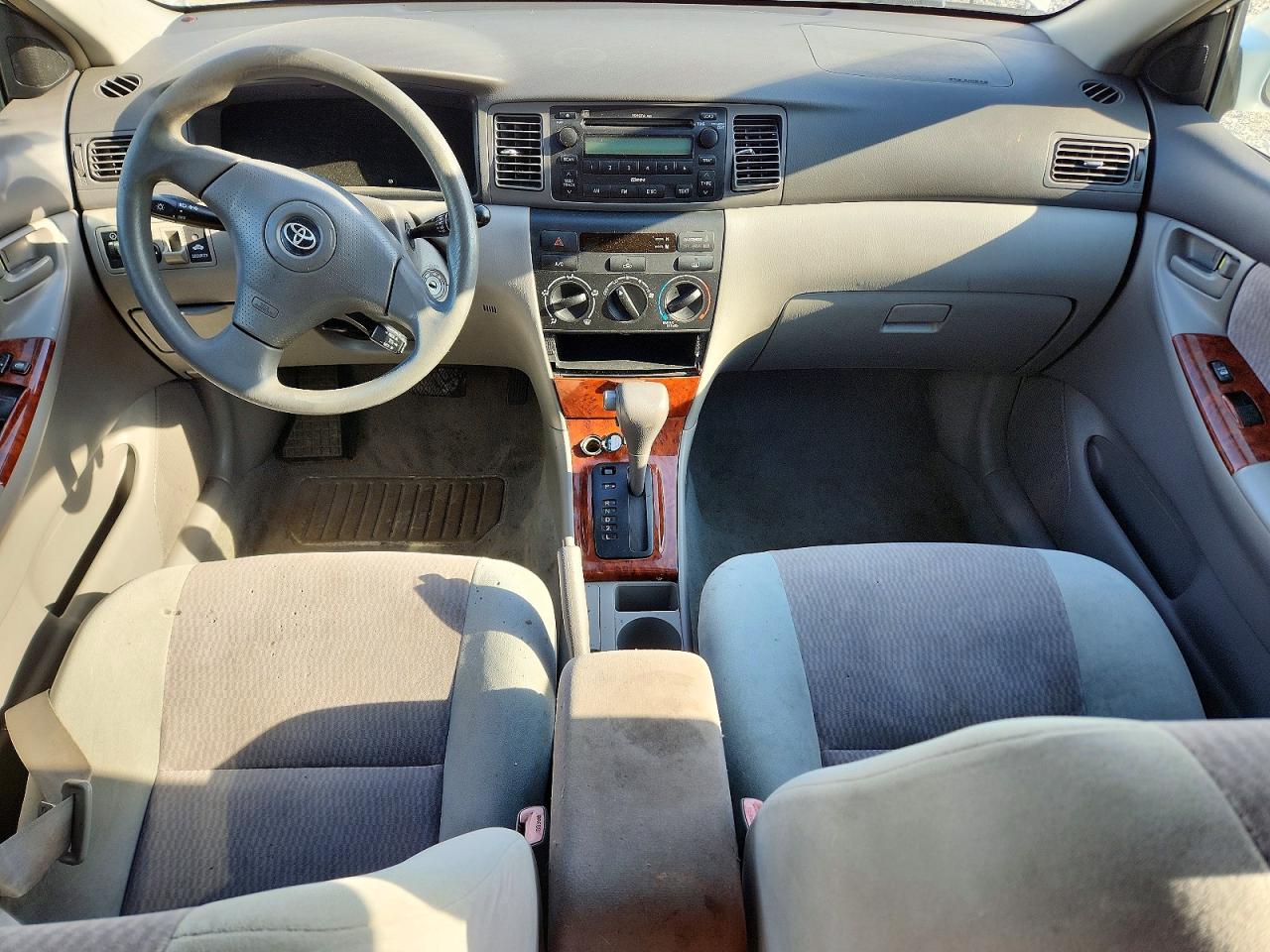 2007 Toyota Corolla Le White vin: 2T1BR32E07C808714