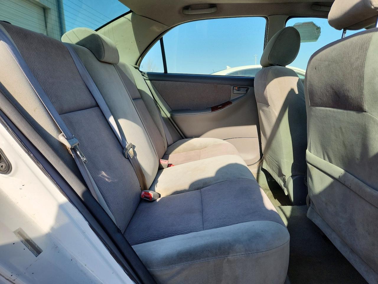 2007 Toyota Corolla Le White vin: 2T1BR32E07C808714