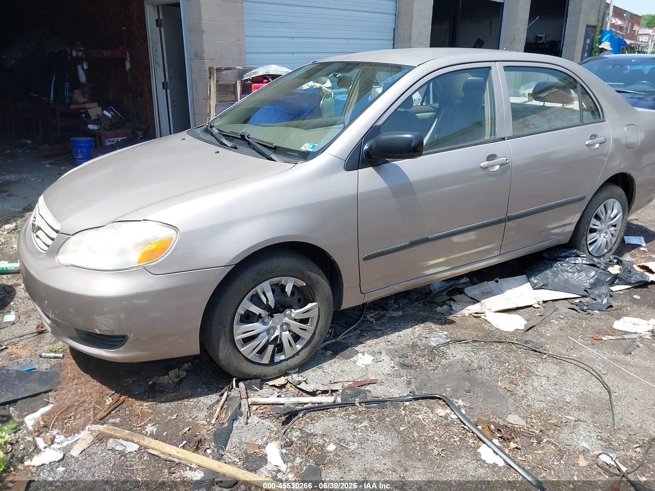 2003 Toyota Corolla Ce Beige vin: 2T1BR32E13C018204