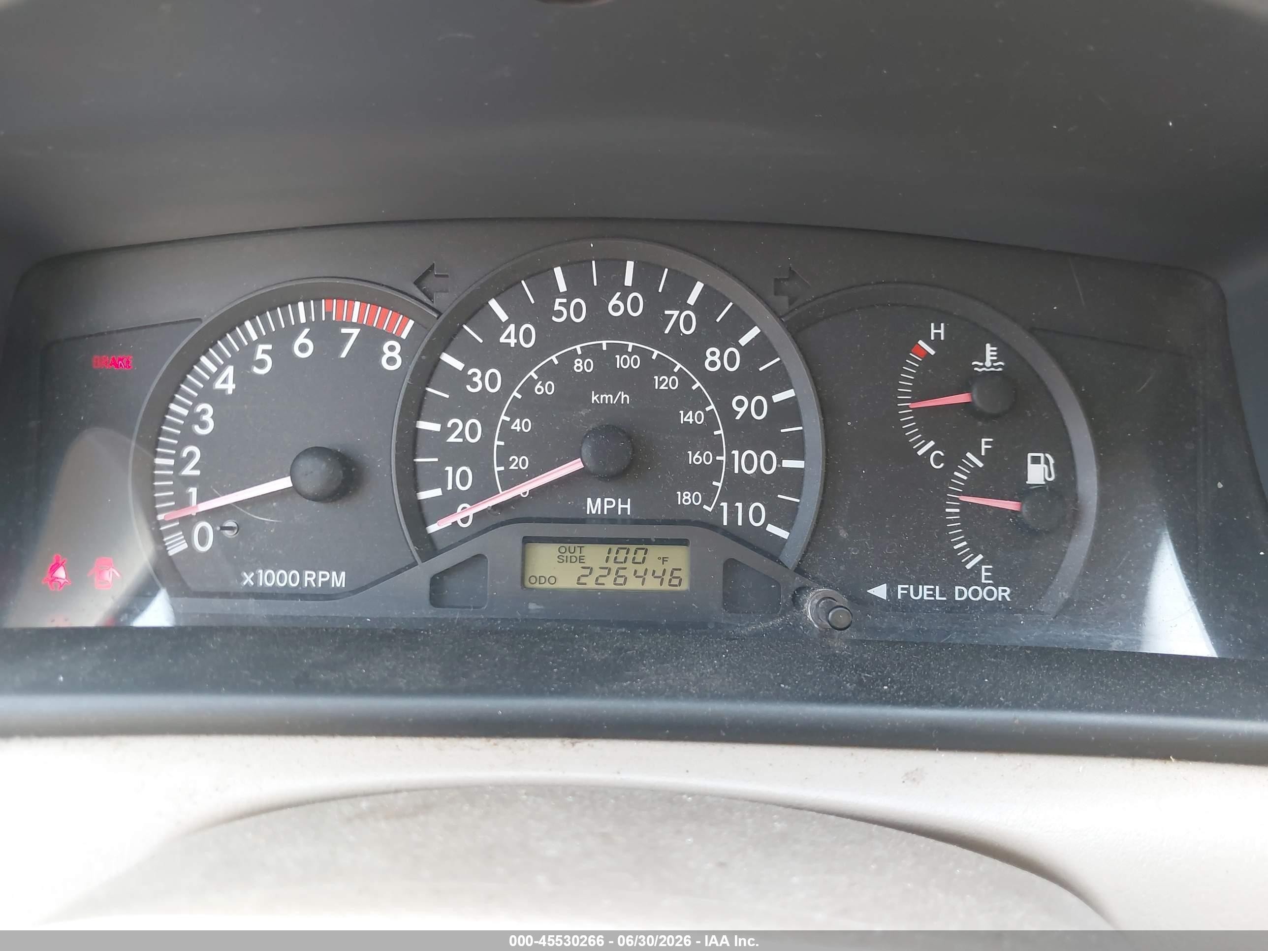 2003 Toyota Corolla Ce Beige vin: 2T1BR32E13C018204
