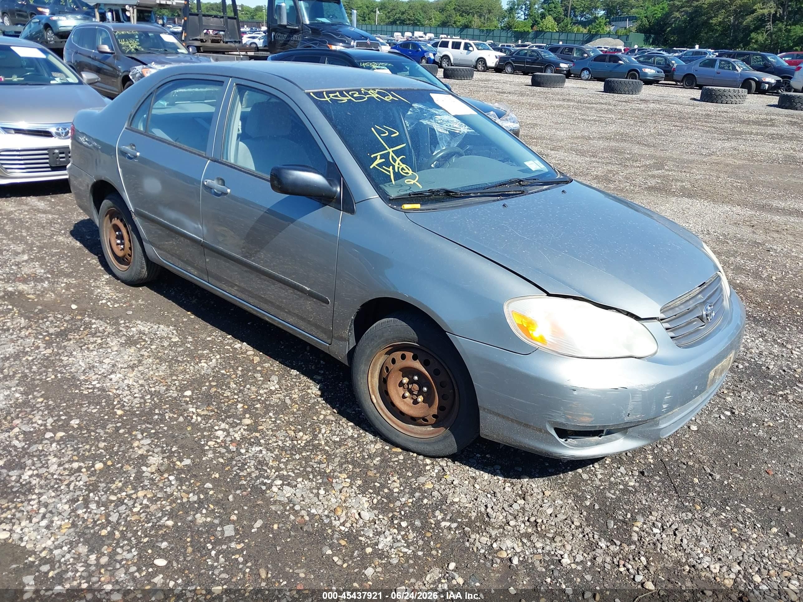 2004 Toyota Corolla Ce Silver vin: 2T1BR32E14C225452
