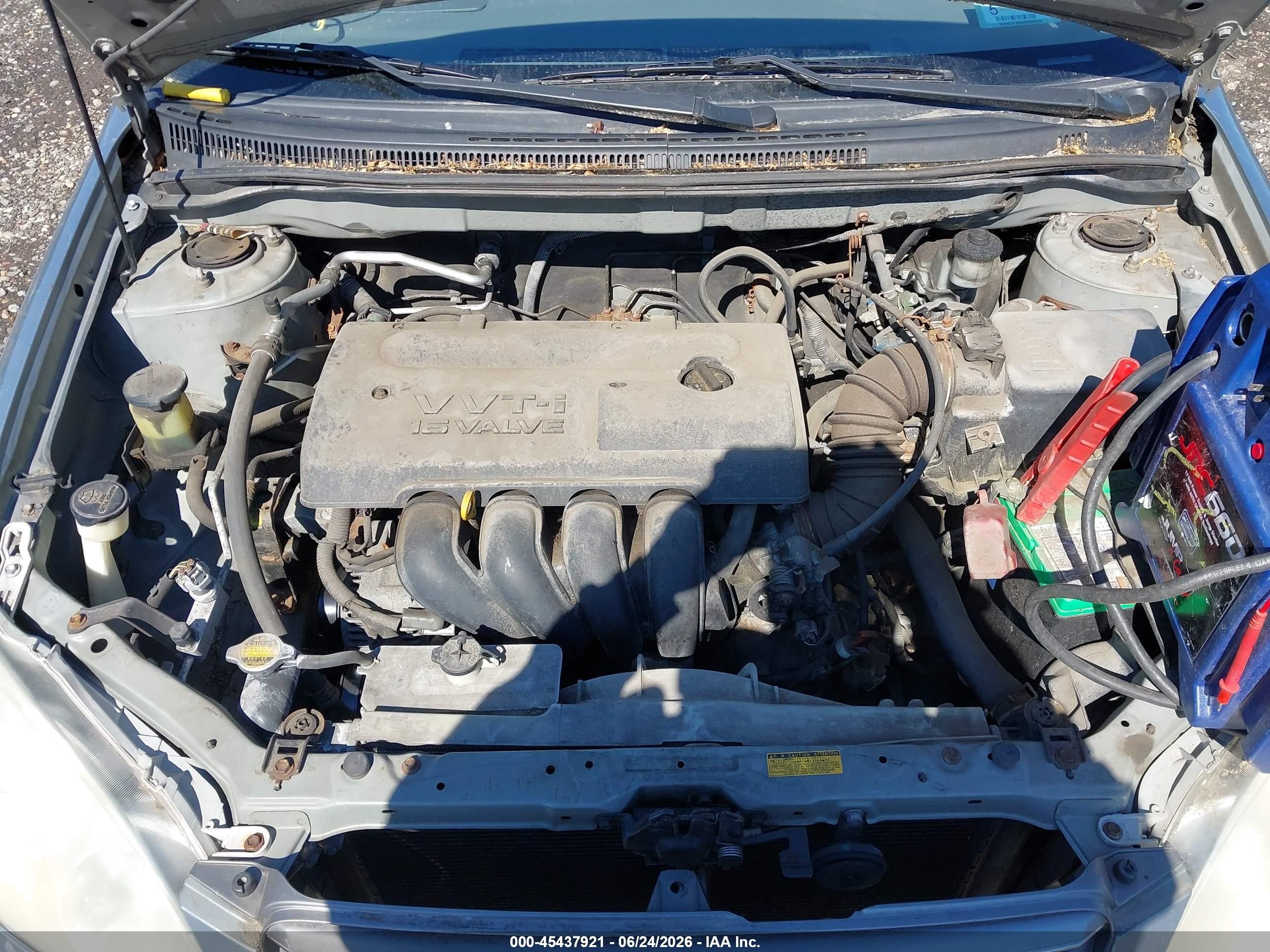 2004 Toyota Corolla Ce Silver vin: 2T1BR32E14C225452
