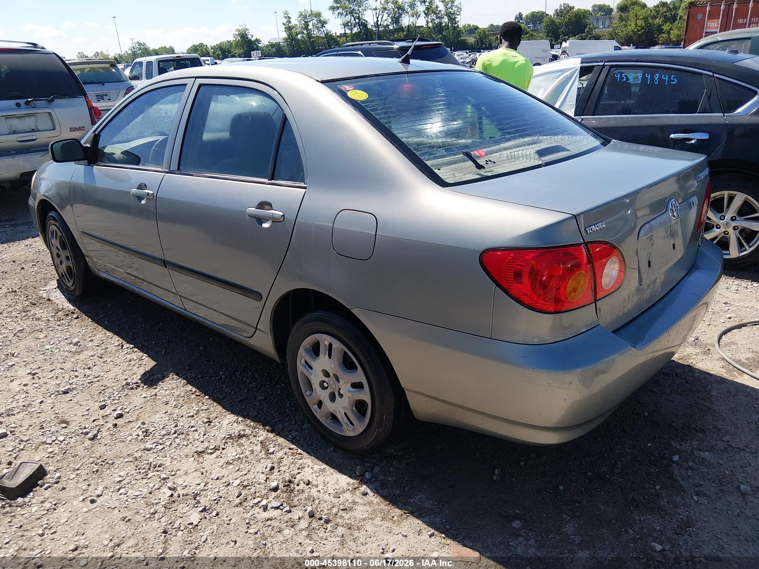2004 Toyota Corolla Ce Silver vin: 2T1BR32E14C295551