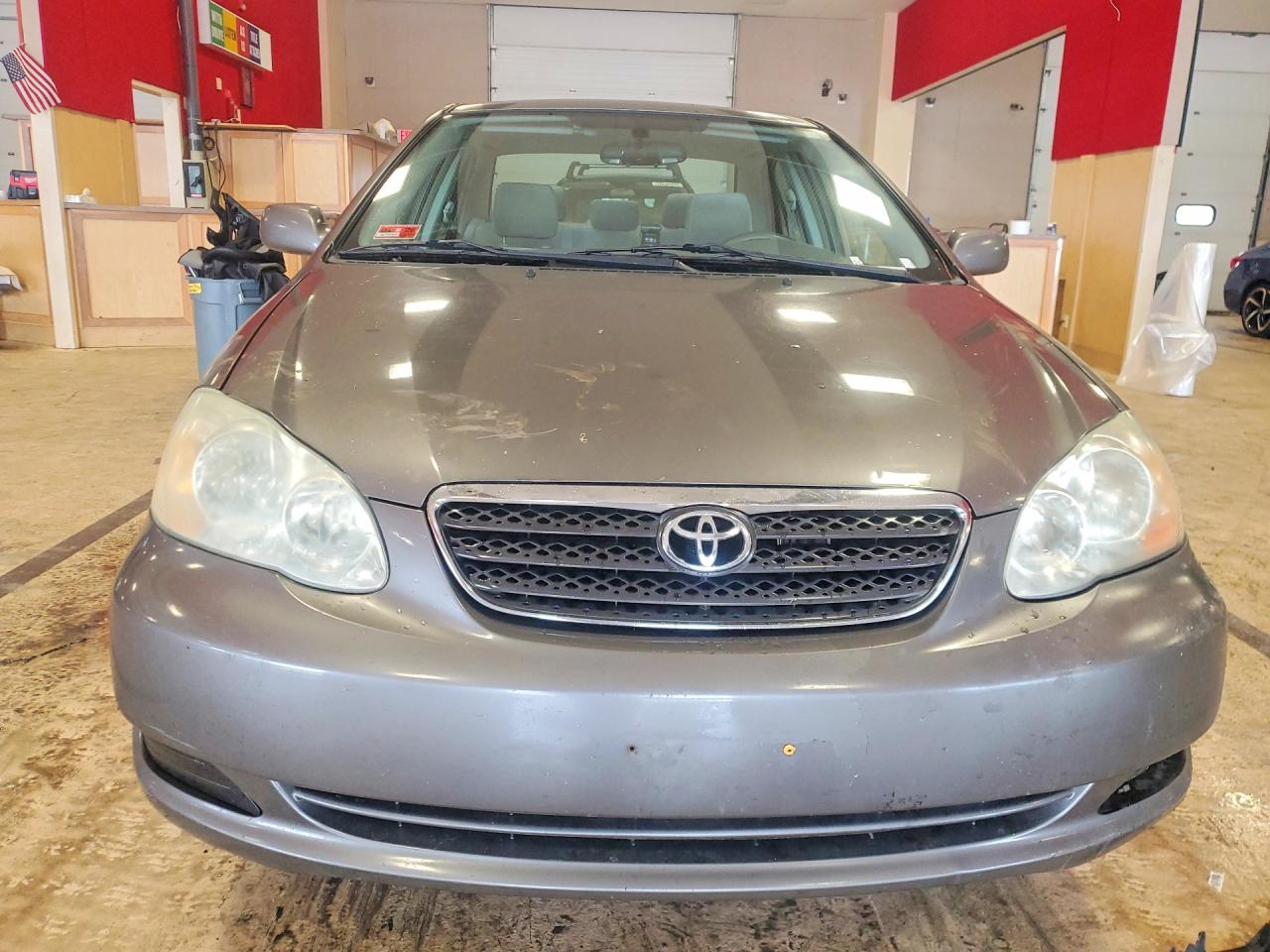 2005 Toyota Corolla Le Gray vin: 2T1BR32E15C389835