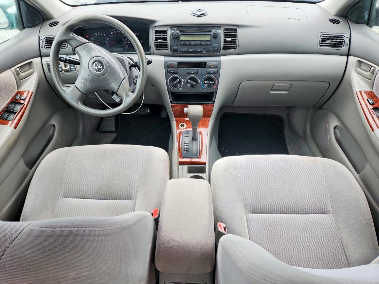 2005 Toyota Corolla Le Green vin: 2T1BR32E15C397272