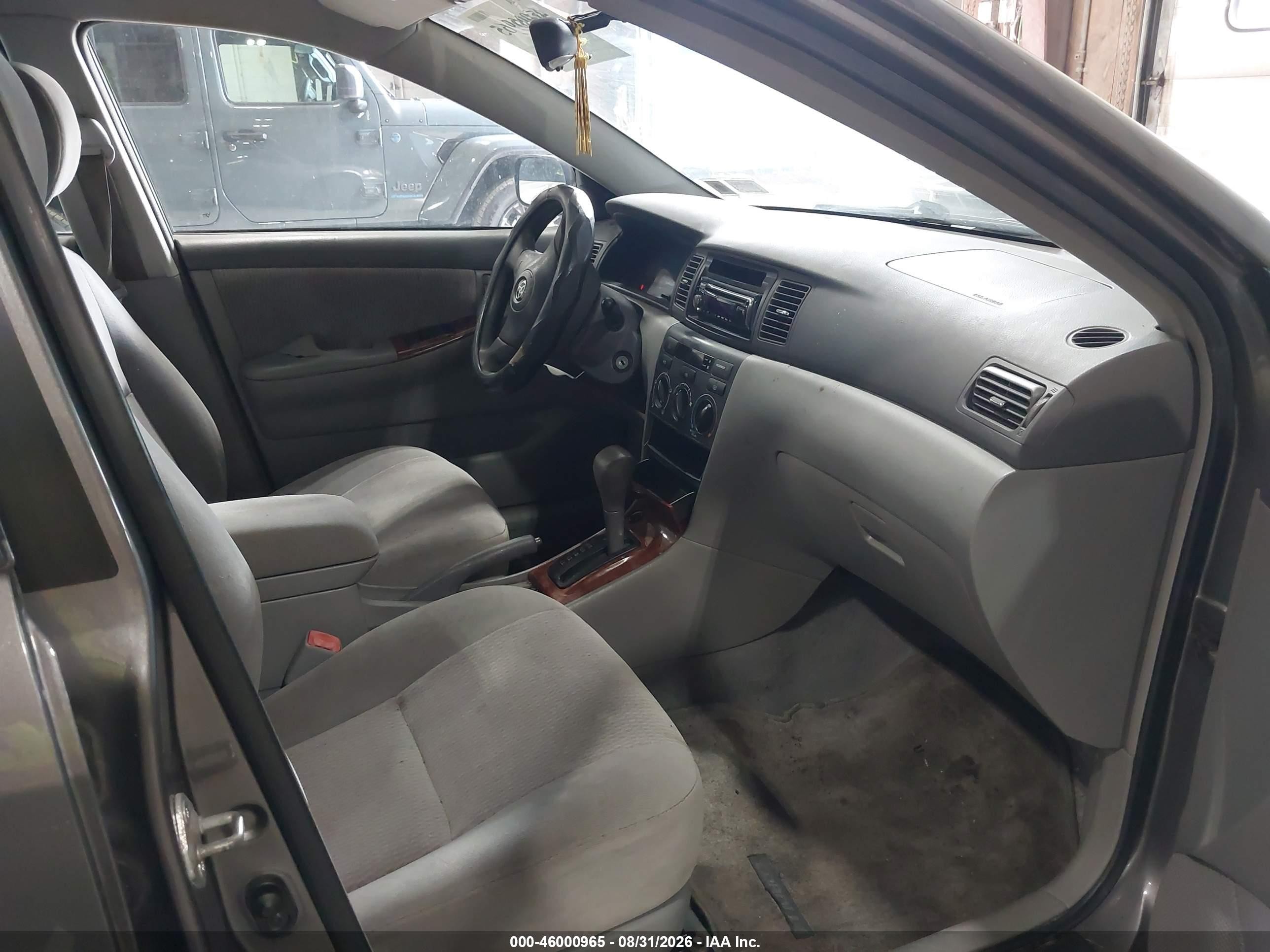 2005 Toyota Corolla Le Gray vin: 2T1BR32E15C397594