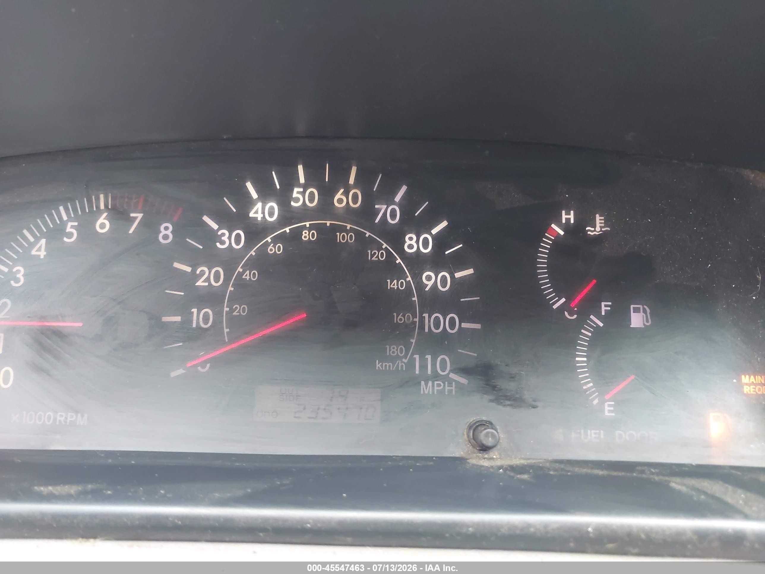2005 Toyota Corolla Le Gray vin: 2T1BR32E15C415947