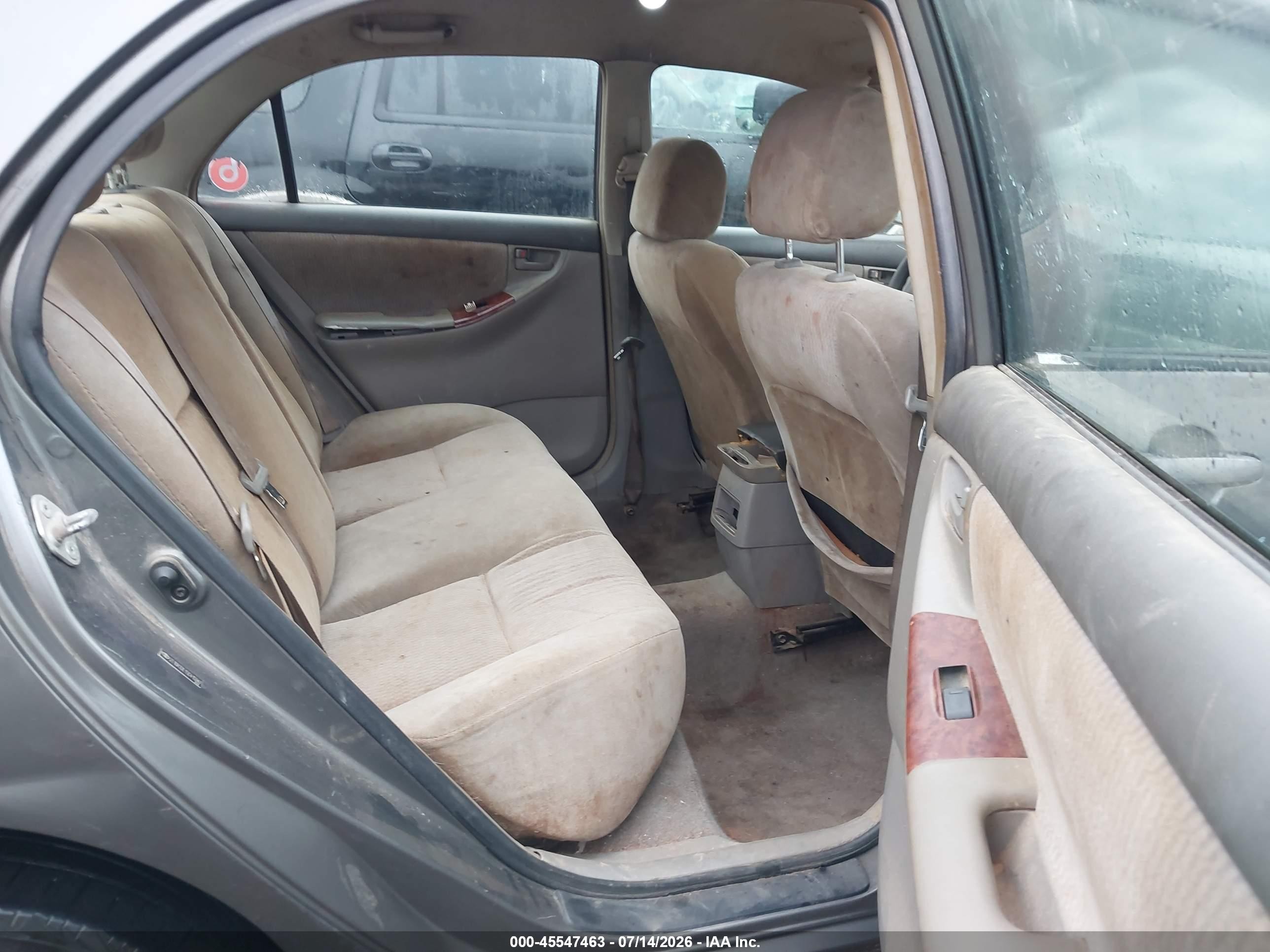 2005 Toyota Corolla Le Gray vin: 2T1BR32E15C415947