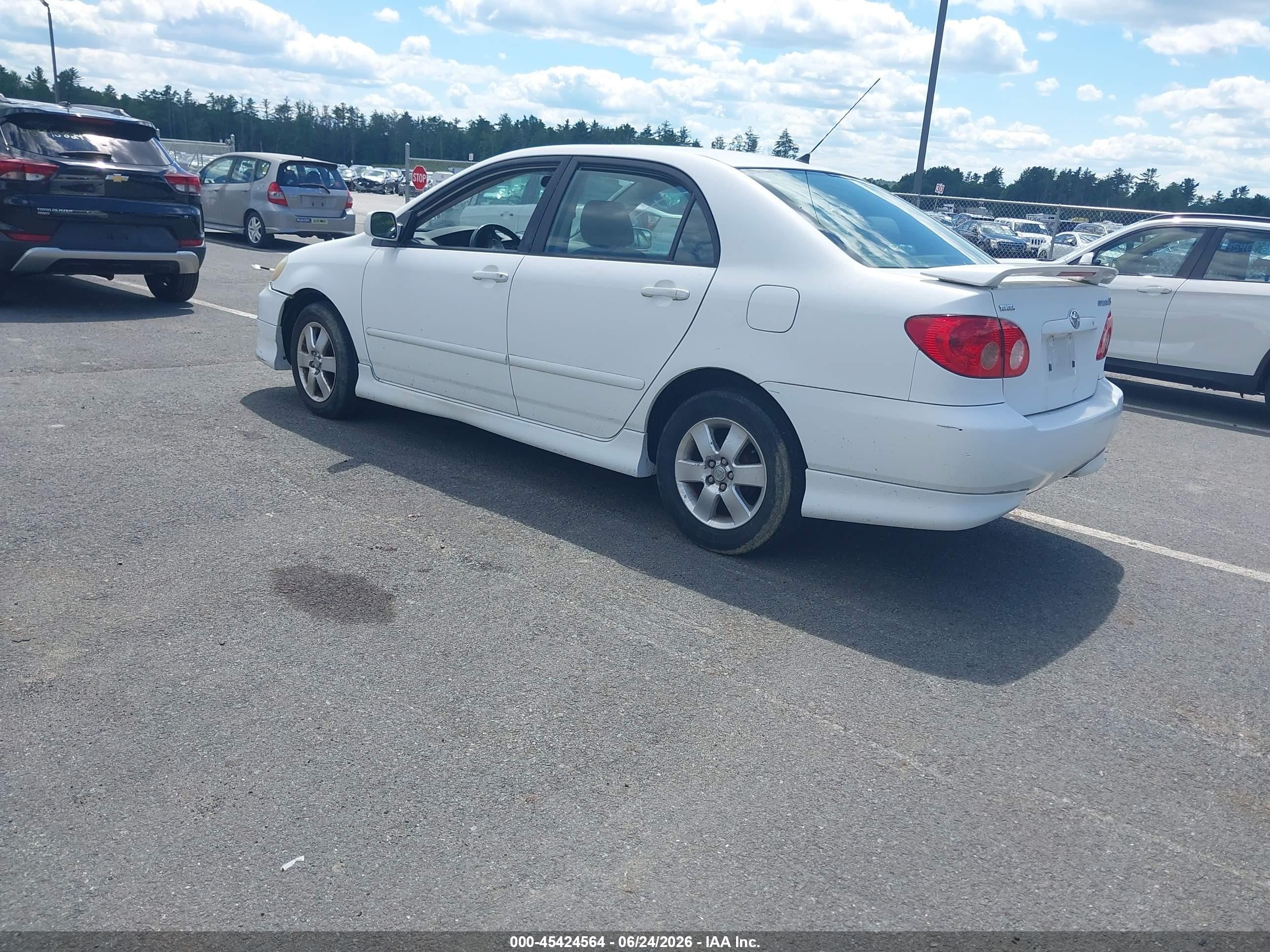 2005 Toyota Corolla S White vin: 2T1BR32E15C427807