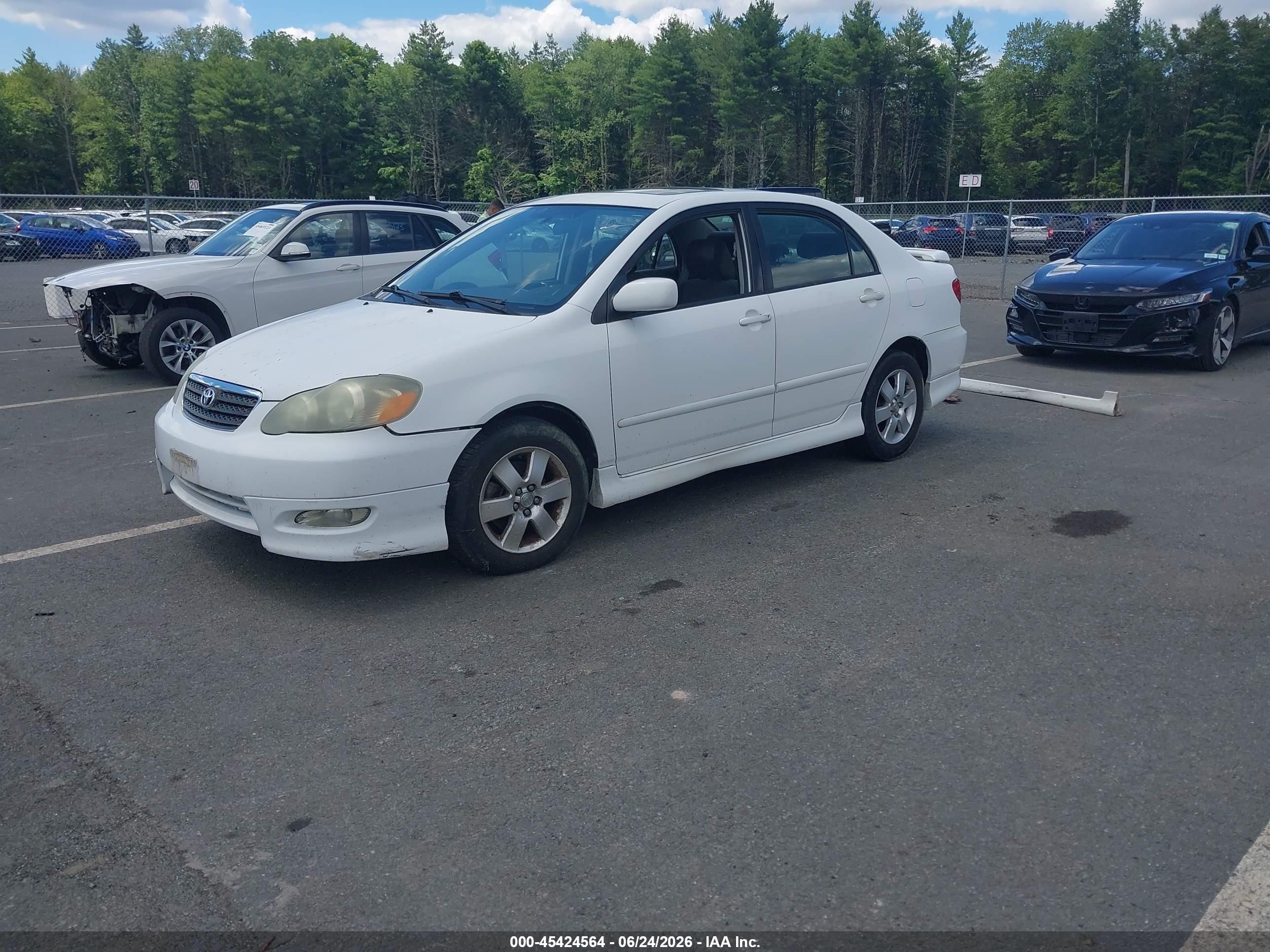 2005 Toyota Corolla S White vin: 2T1BR32E15C427807