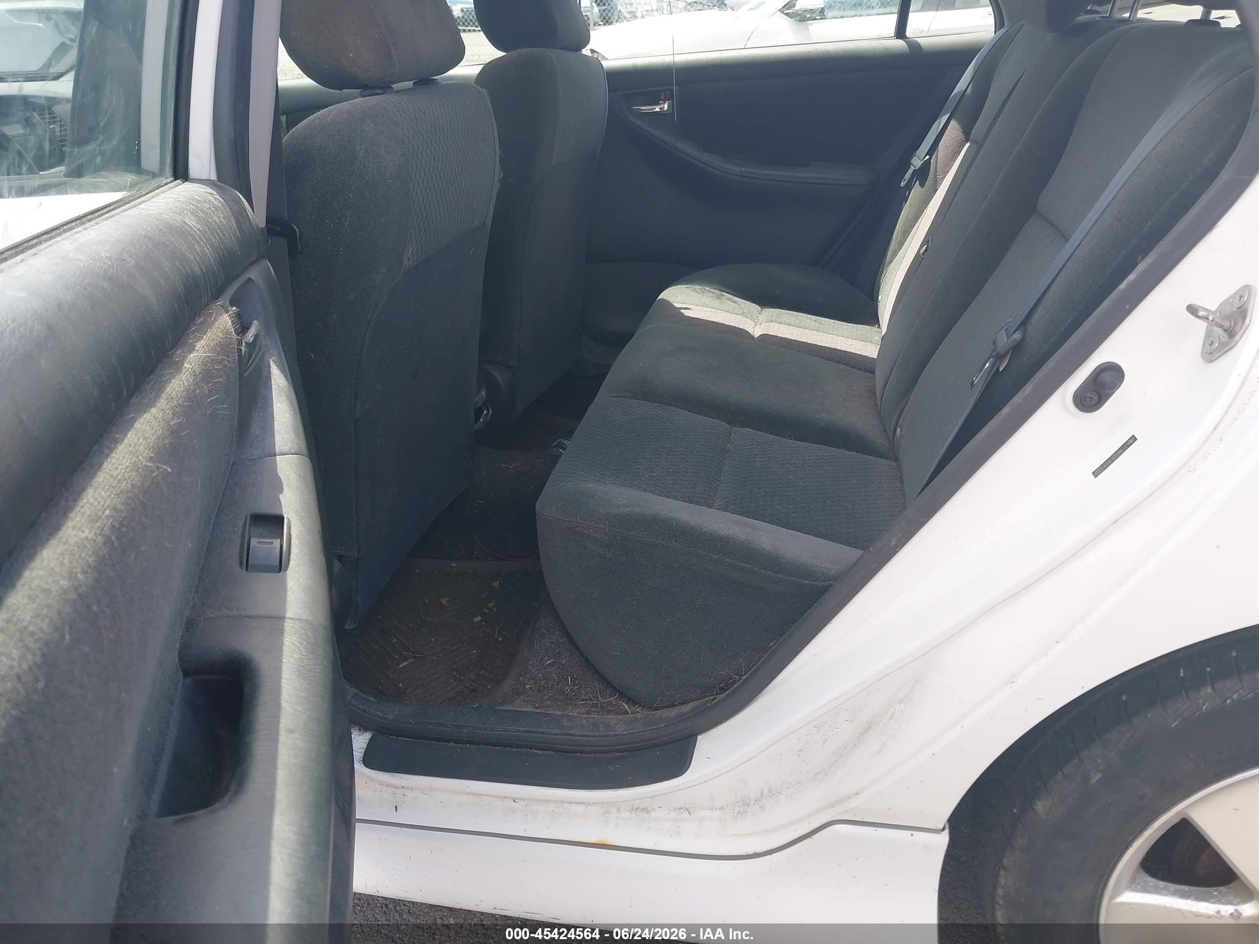 2005 Toyota Corolla S White vin: 2T1BR32E15C427807
