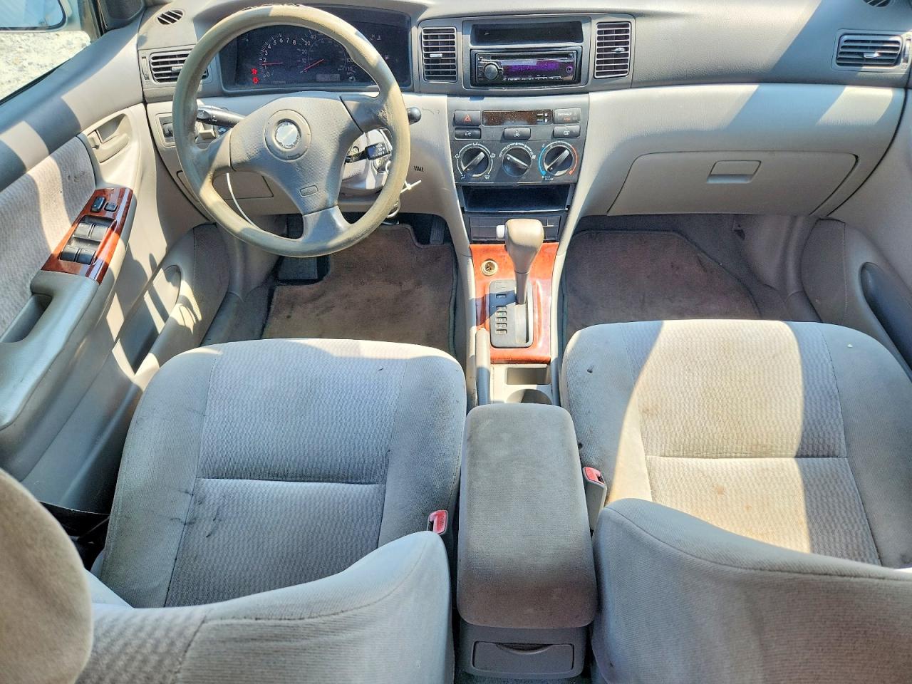 2005 Toyota Corolla Le Silver vin: 2T1BR32E15C428911