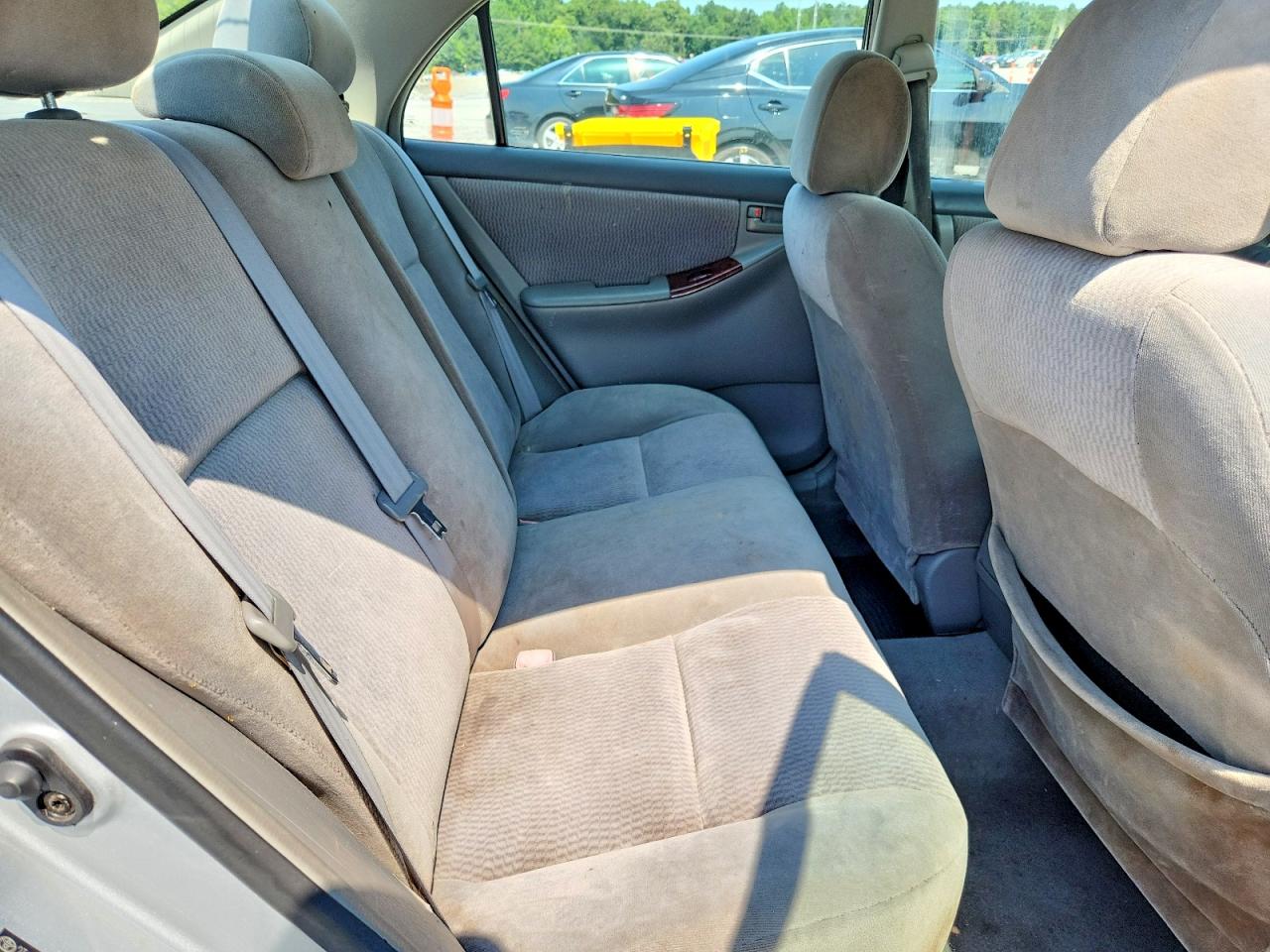 2005 Toyota Corolla Le Silver vin: 2T1BR32E15C428911