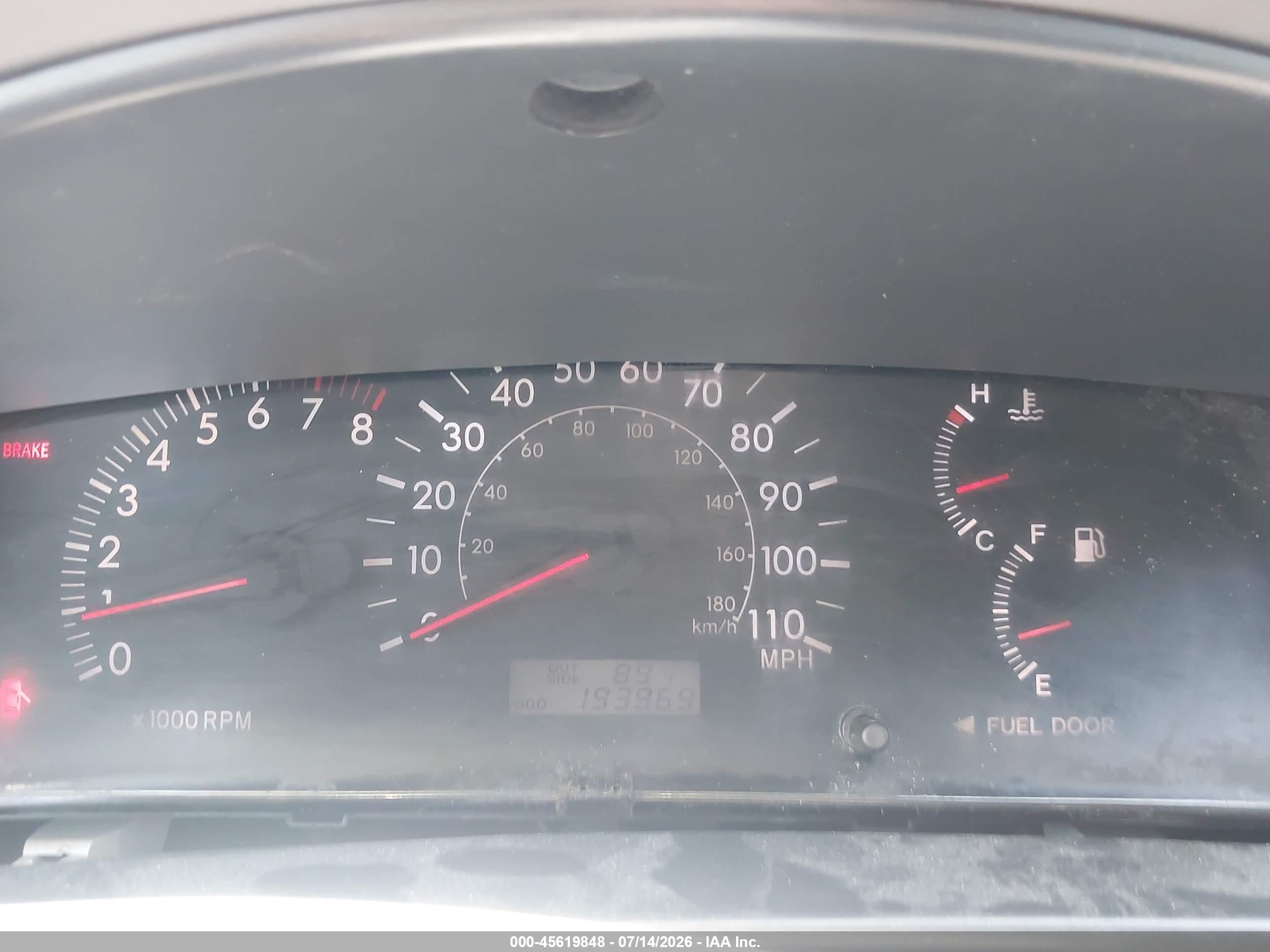 2005 Toyota Corolla Le Silver vin: 2T1BR32E15C448401