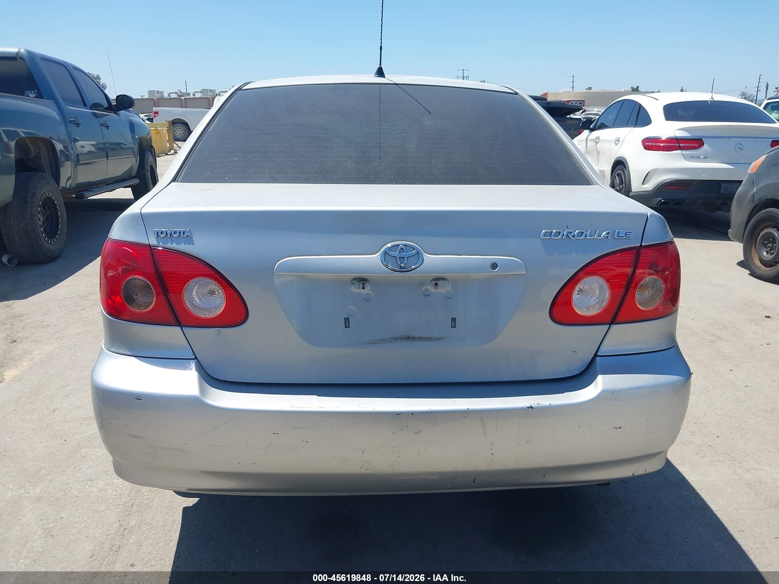 2005 Toyota Corolla Le Silver vin: 2T1BR32E15C448401