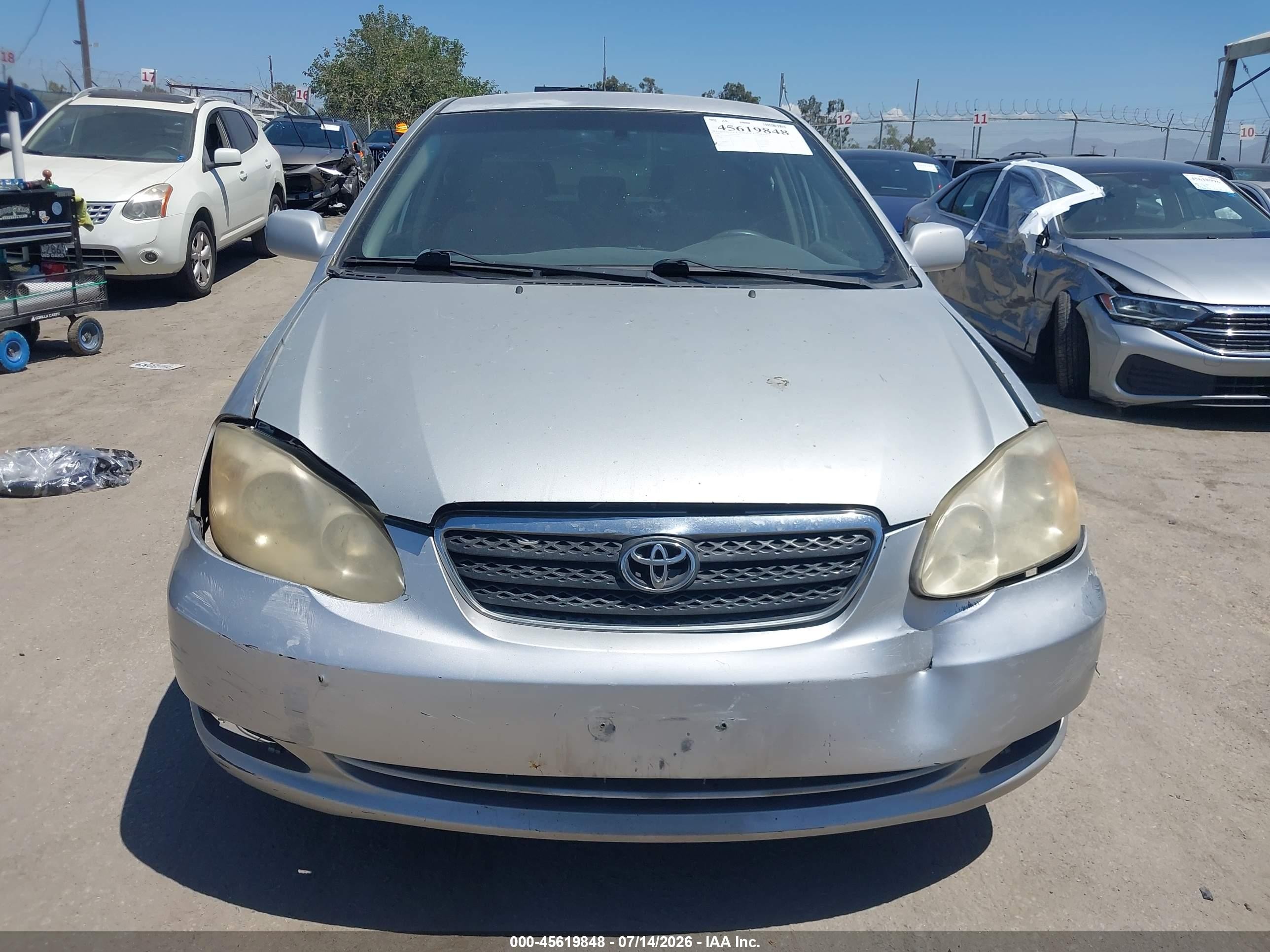 2005 Toyota Corolla Le Silver vin: 2T1BR32E15C448401