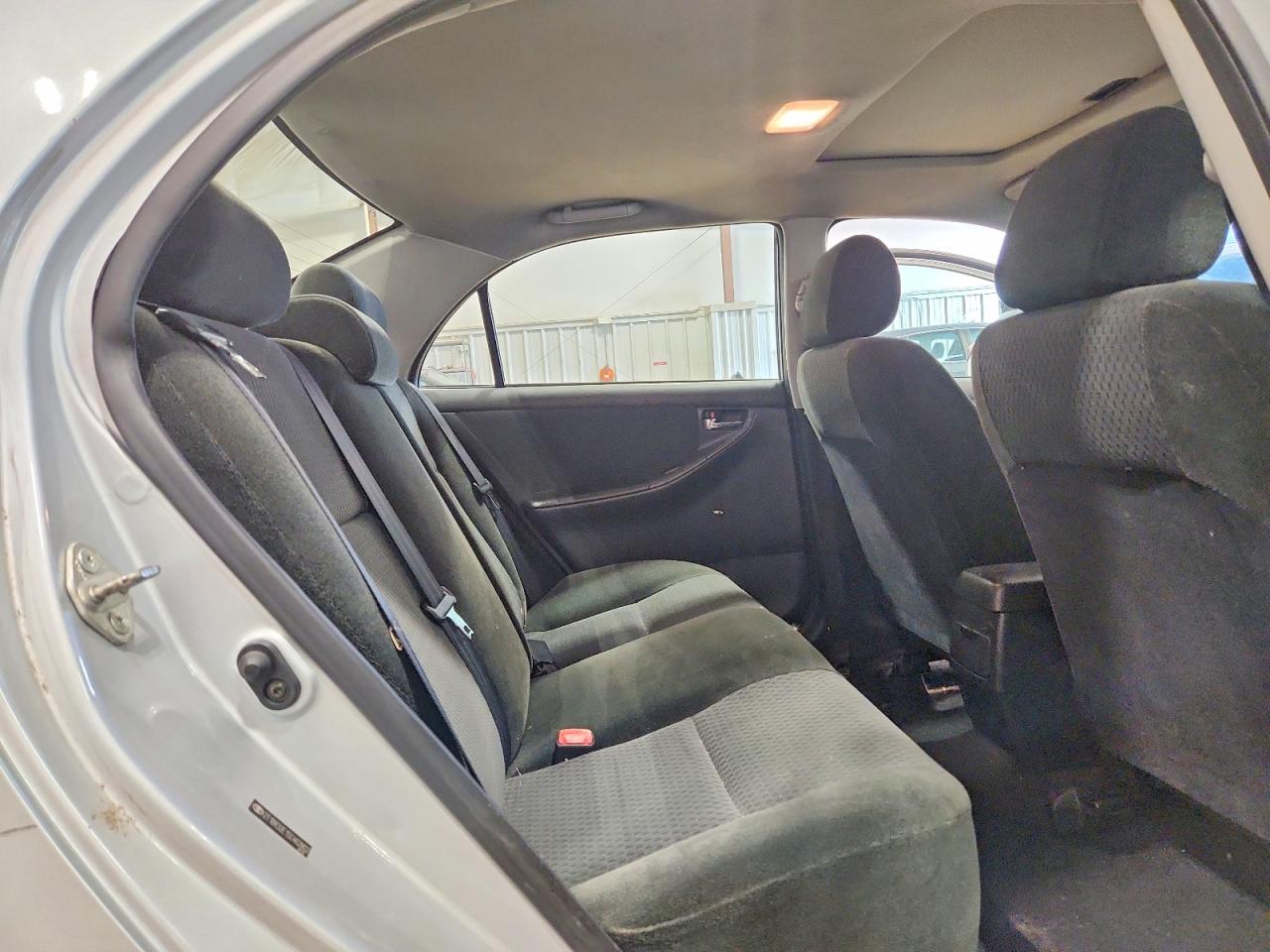 2005 Toyota Corolla S Silver vin: 2T1BR32E15C462802