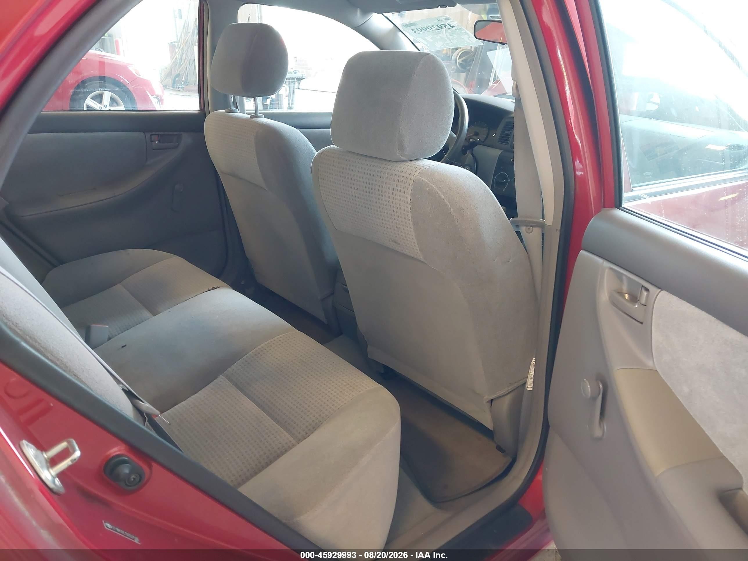 2005 Toyota Corolla Ce Red vin: 2T1BR32E15C557506