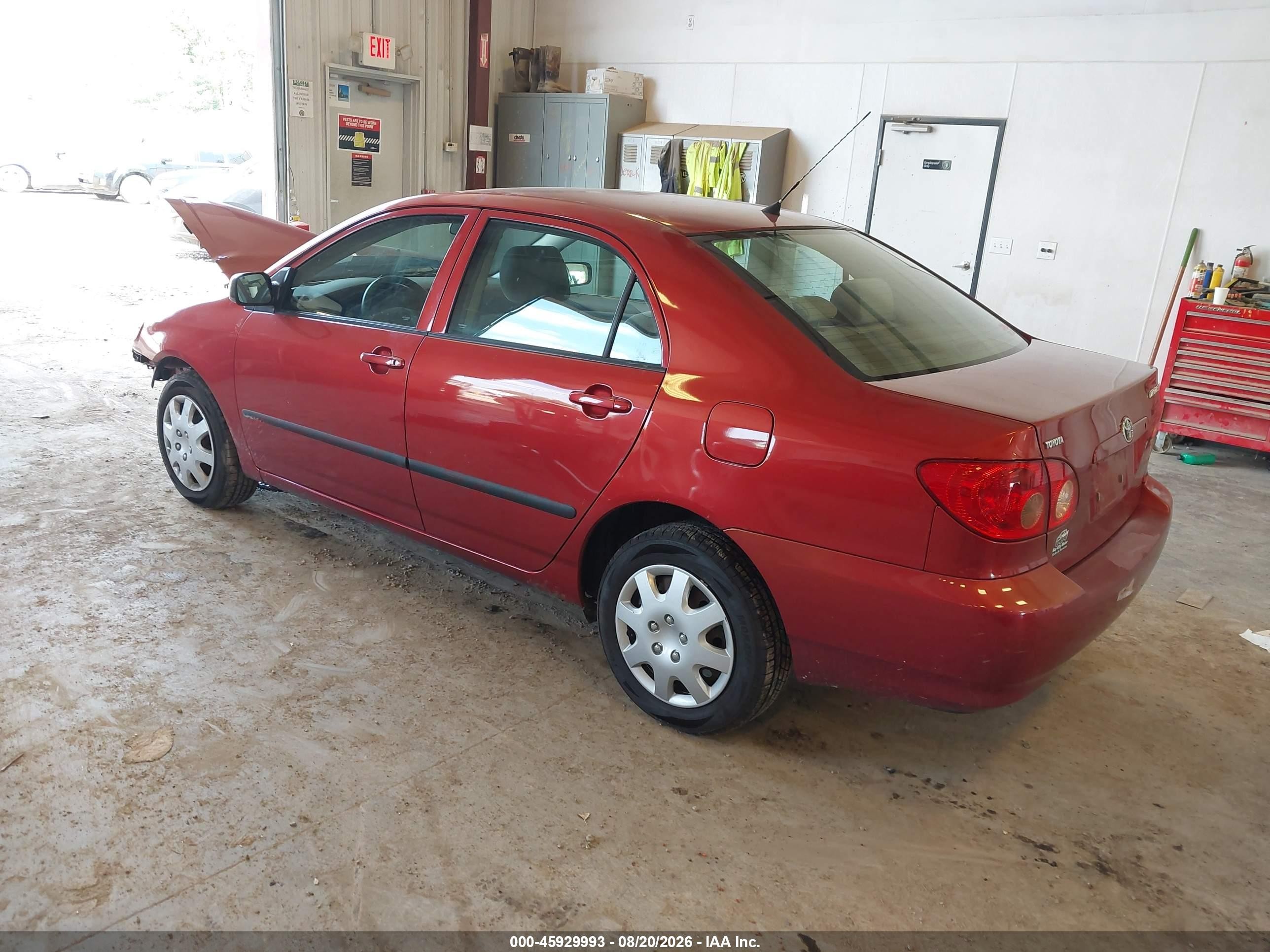 2005 Toyota Corolla Ce Red vin: 2T1BR32E15C557506