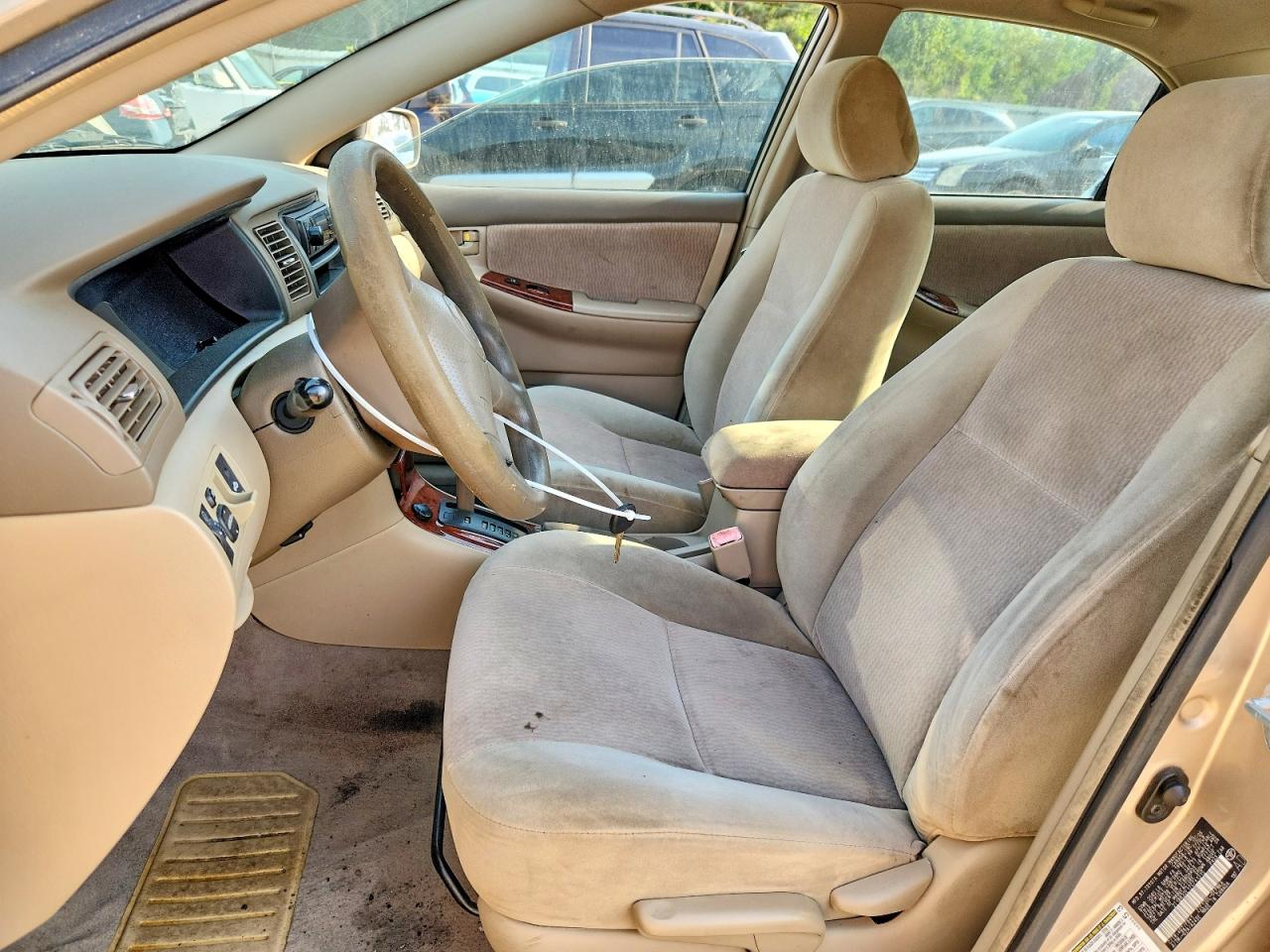 2007 Toyota Corolla Le Золотой vin: 2T1BR32E17C741315