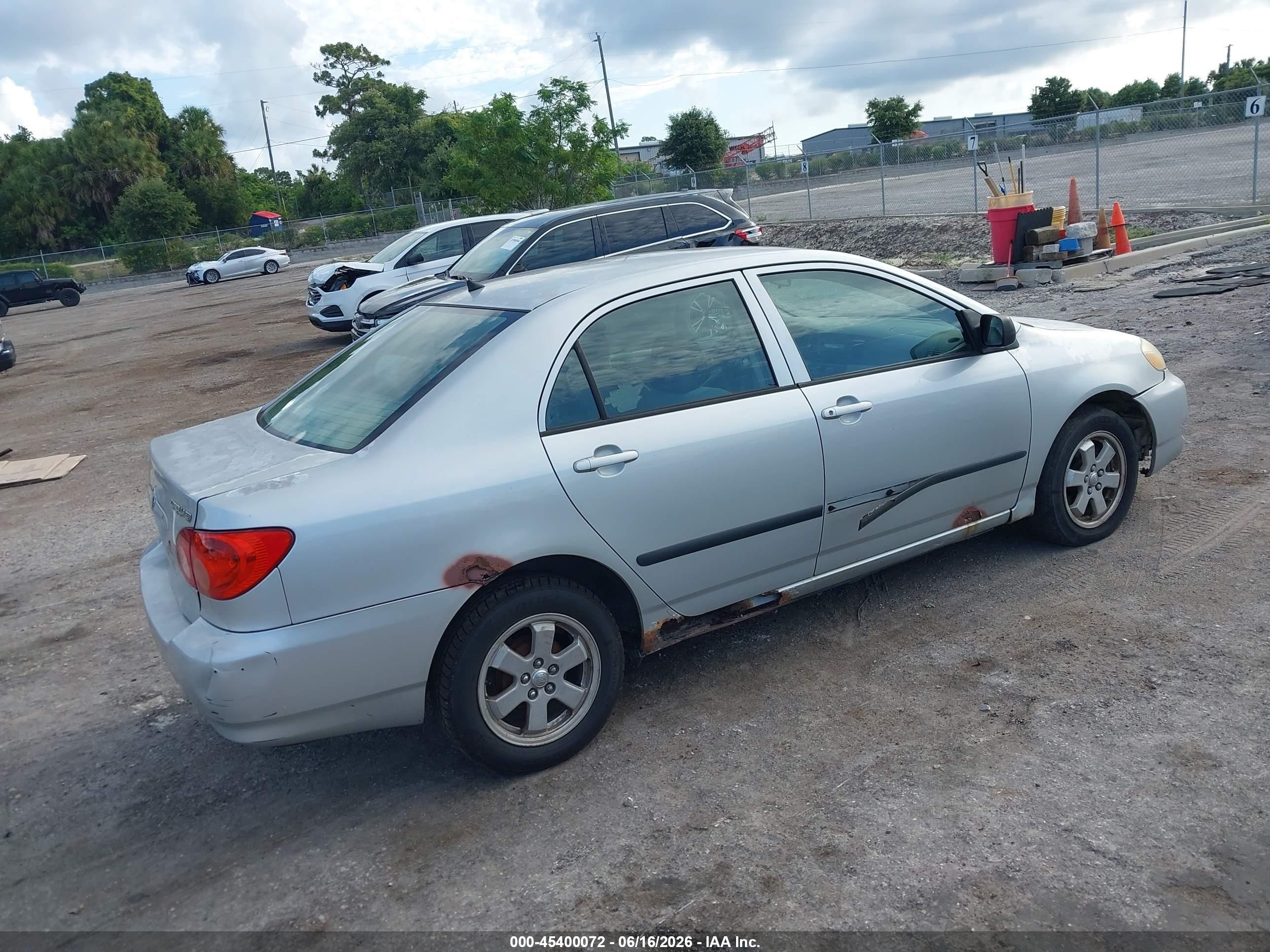 2007 Toyota Corolla Ce Silver vin: 2T1BR32E17C748569