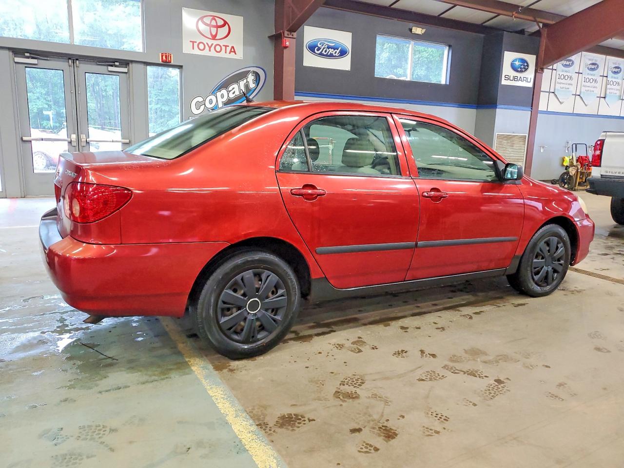 2007 Toyota Corolla Ce Red vin: 2T1BR32E17C766568