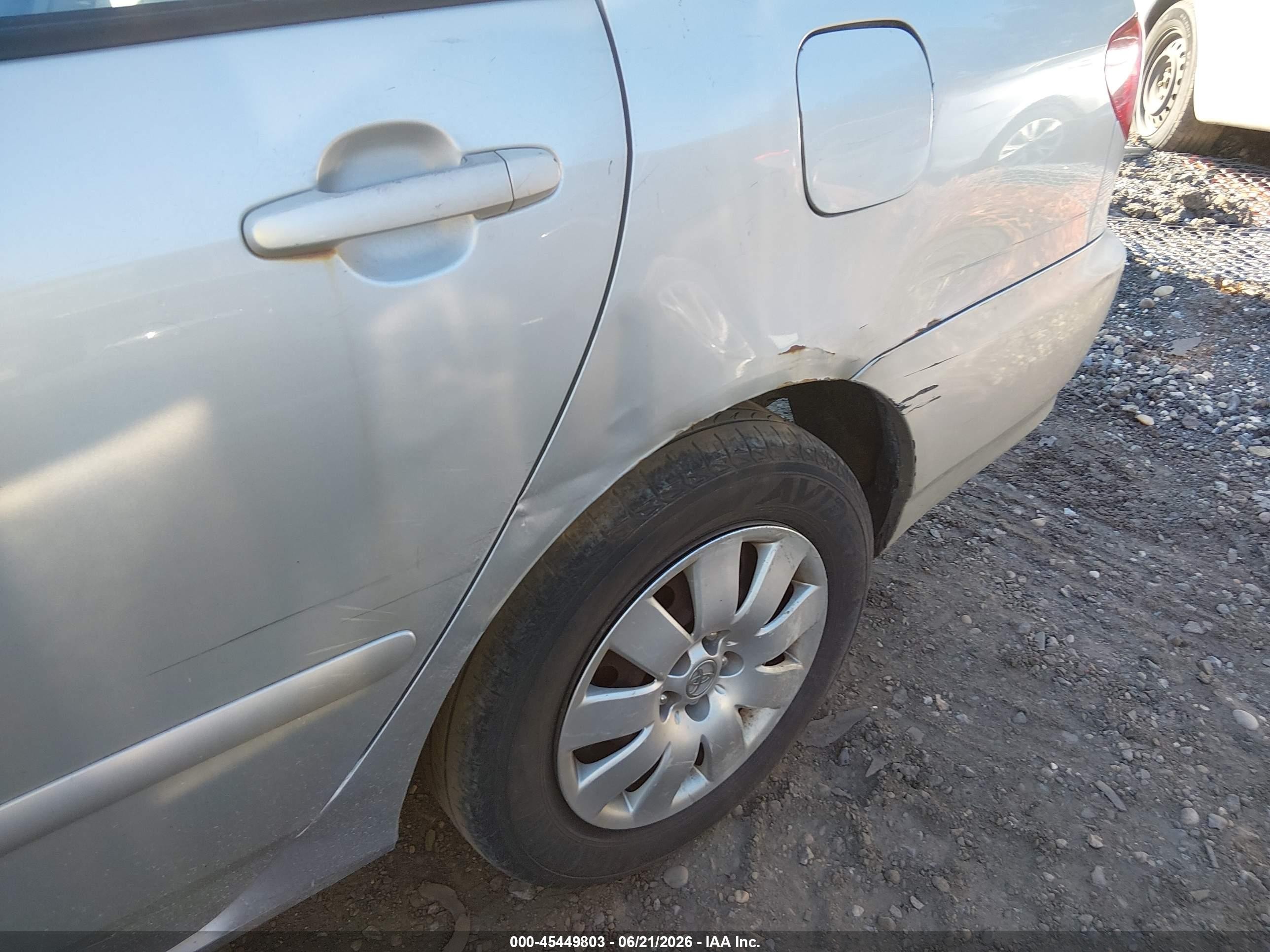 2004 Toyota Corolla Le Silver vin: 2T1BR32E24C239232