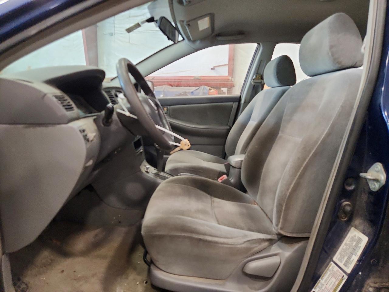 2004 Toyota Corolla Ce Blue vin: 2T1BR32E24C256984