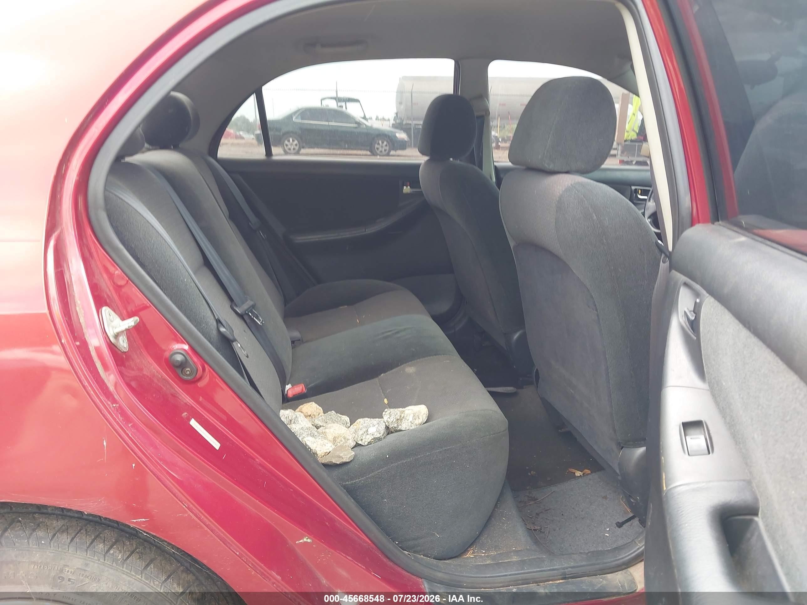 2004 Toyota Corolla S Red vin: 2T1BR32E24C260551