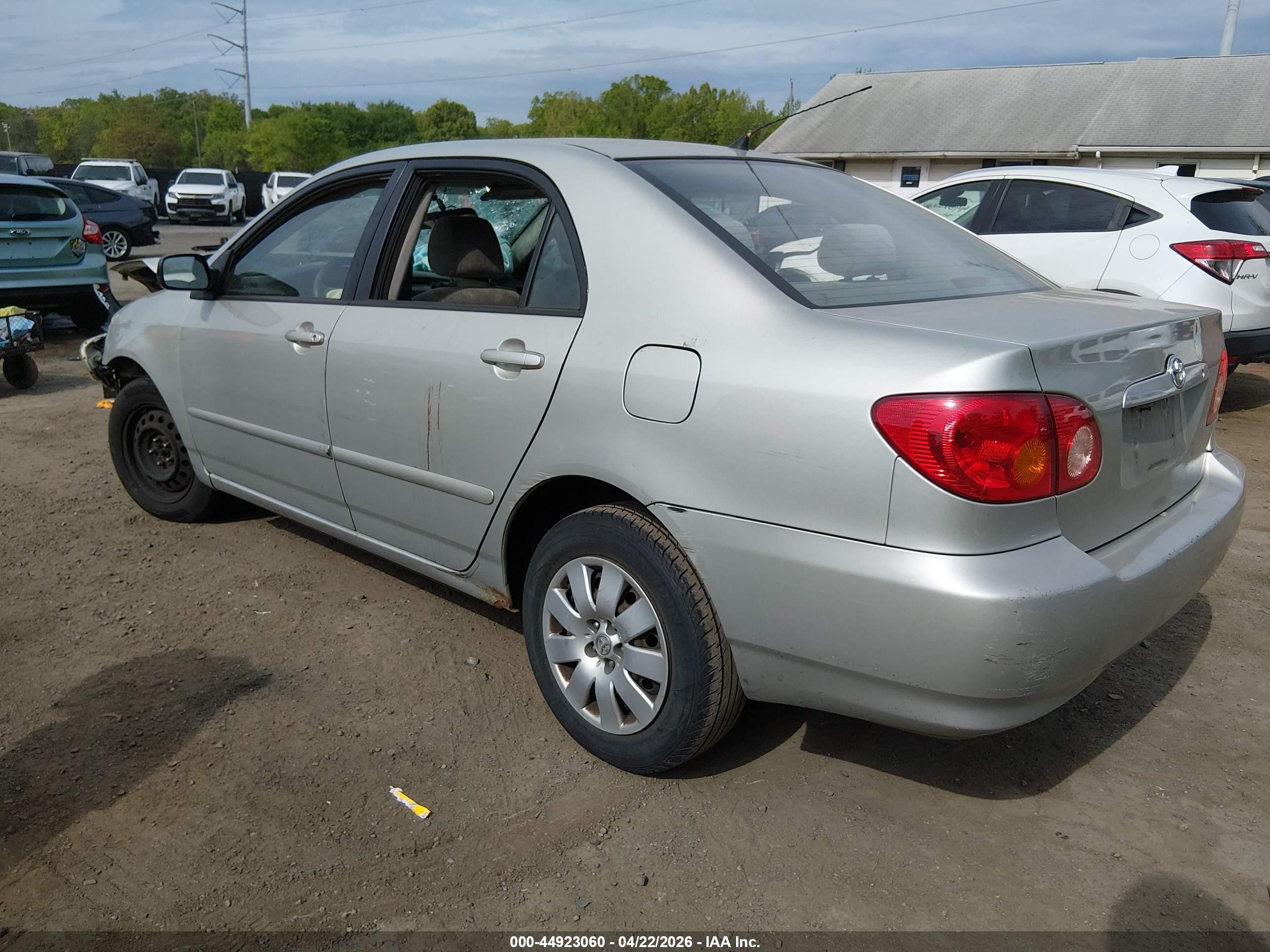 2004 Toyota Corolla Le Silver vin: 2T1BR32E24C309635
