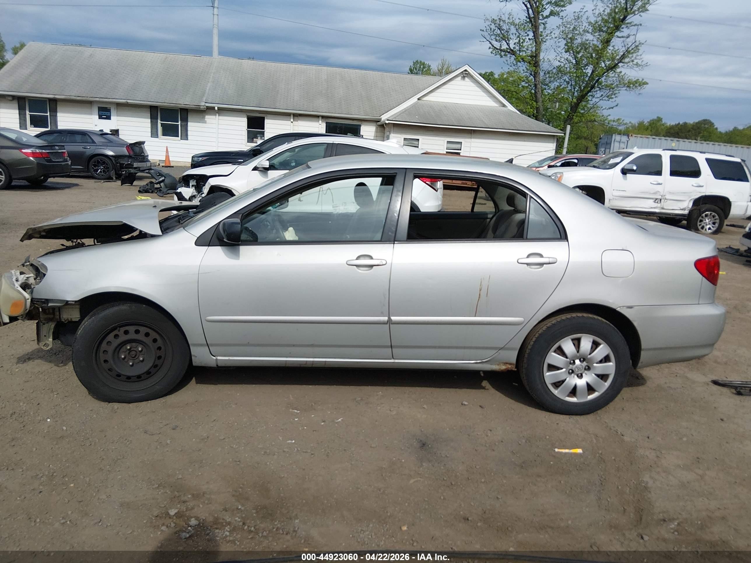 2004 Toyota Corolla Le Silver vin: 2T1BR32E24C309635