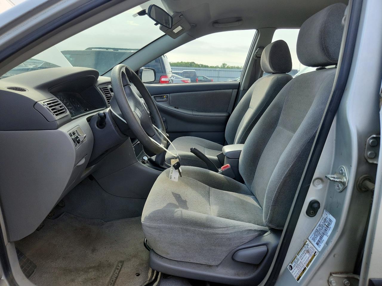 2004 Toyota Corolla Ce Silver vin: 2T1BR32E24C317637