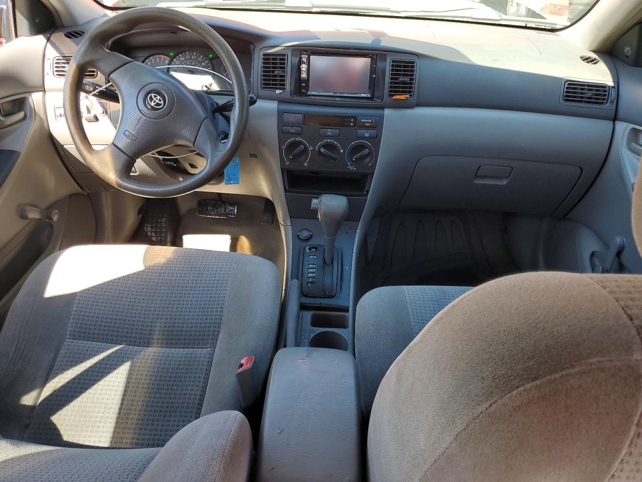 2005 Toyota Corolla Ce Red vin: 2T1BR32E25C424530