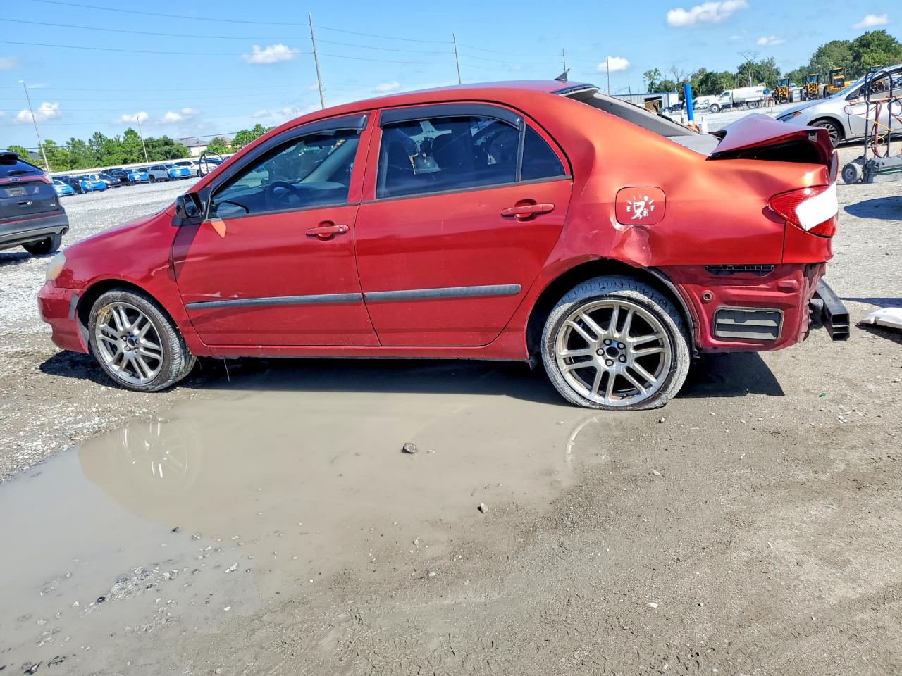 2005 Toyota Corolla Ce Red vin: 2T1BR32E25C424530
