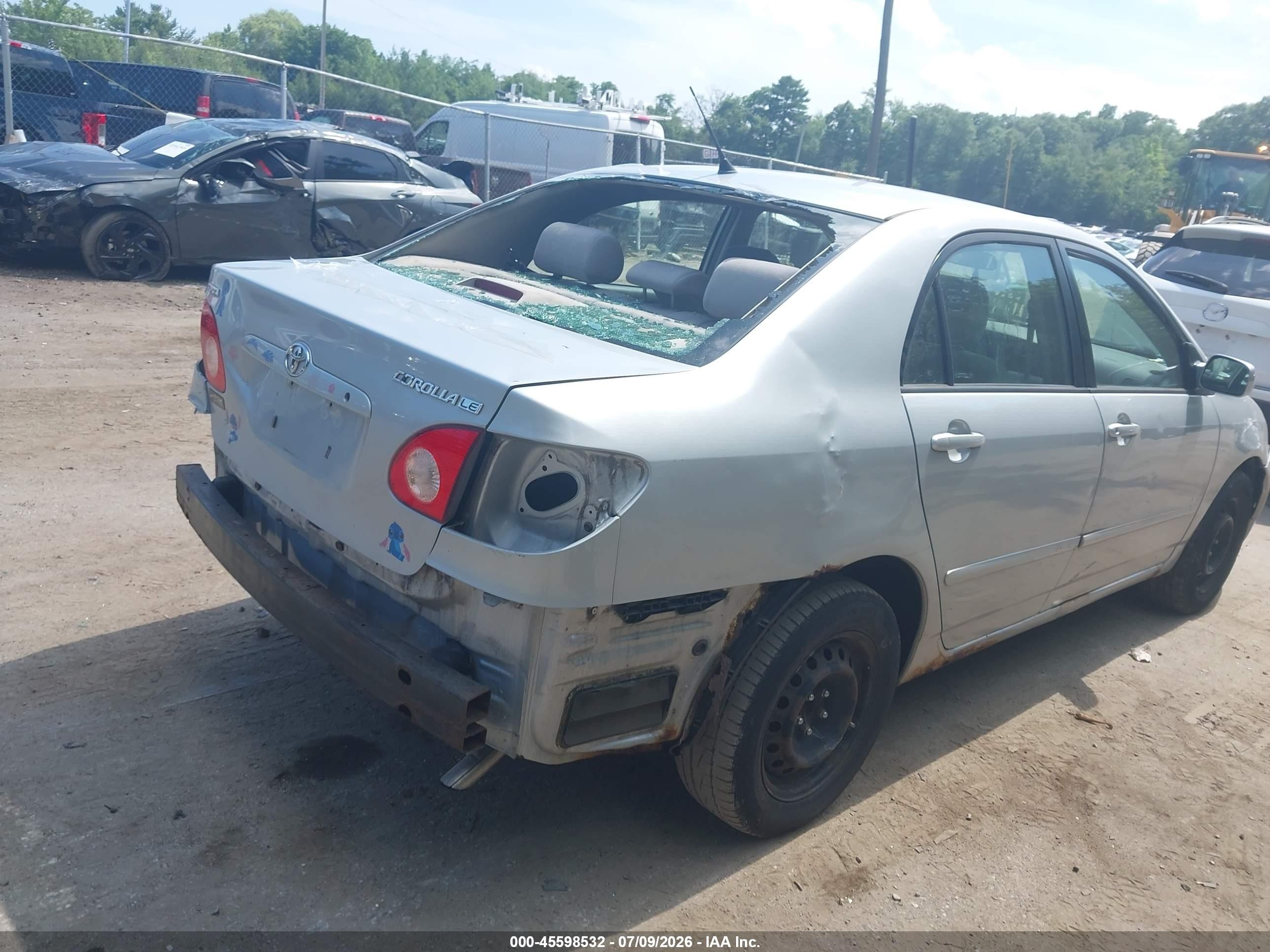 2005 Toyota Corolla Le Silver vin: 2T1BR32E25C448603