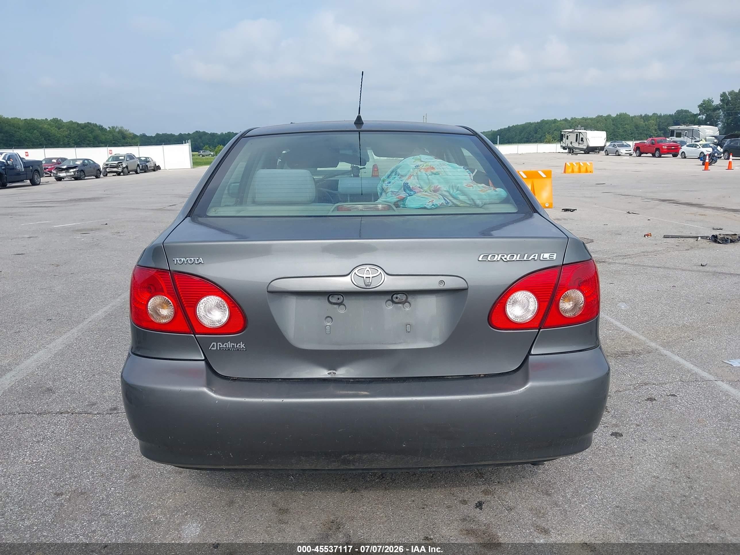 2005 Toyota Corolla Le Gray vin: 2T1BR32E25C462467